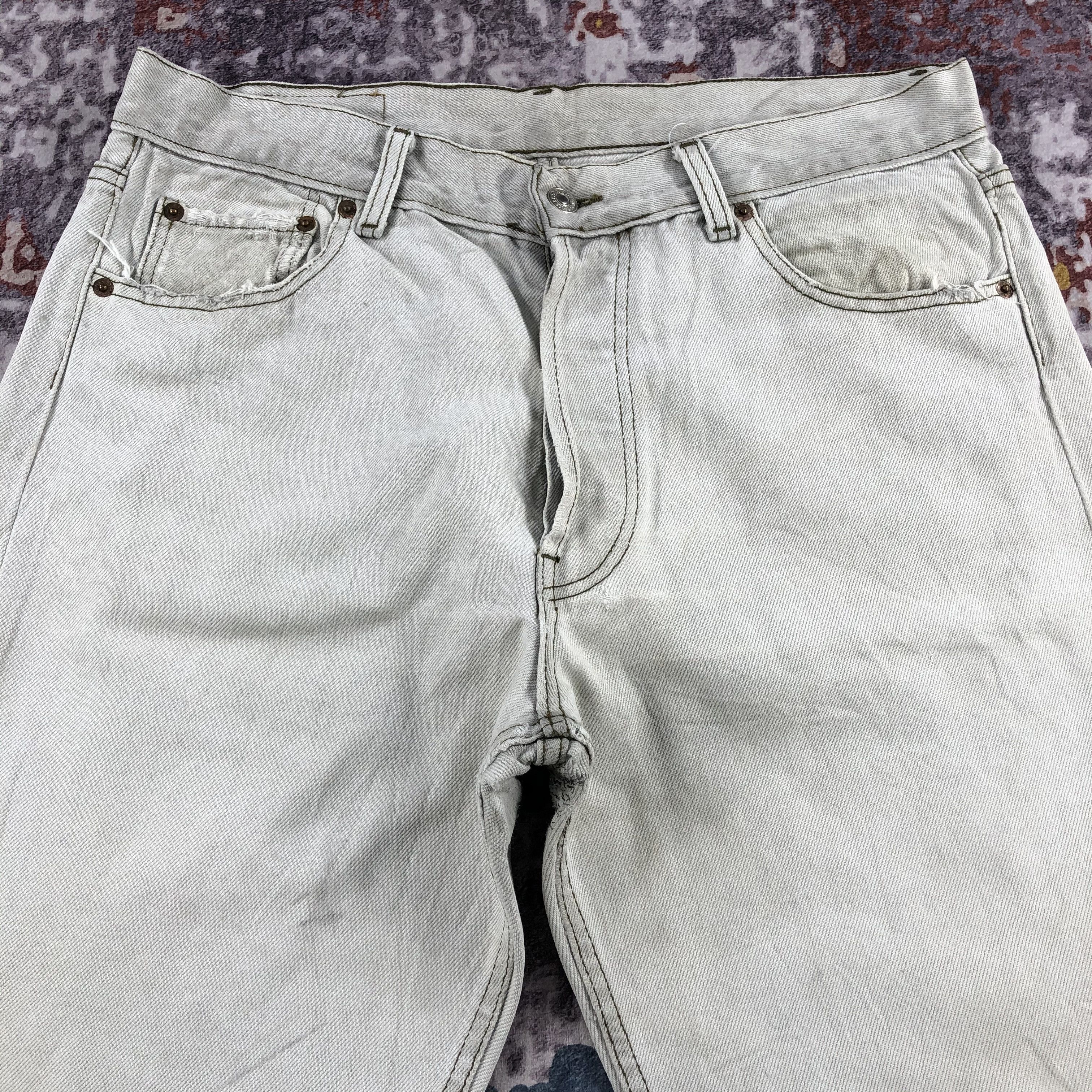 Levi's Vintage 90s Light Wash Levis 501 Jeans-JM2685 Size US 35 - 3 Thumbnail