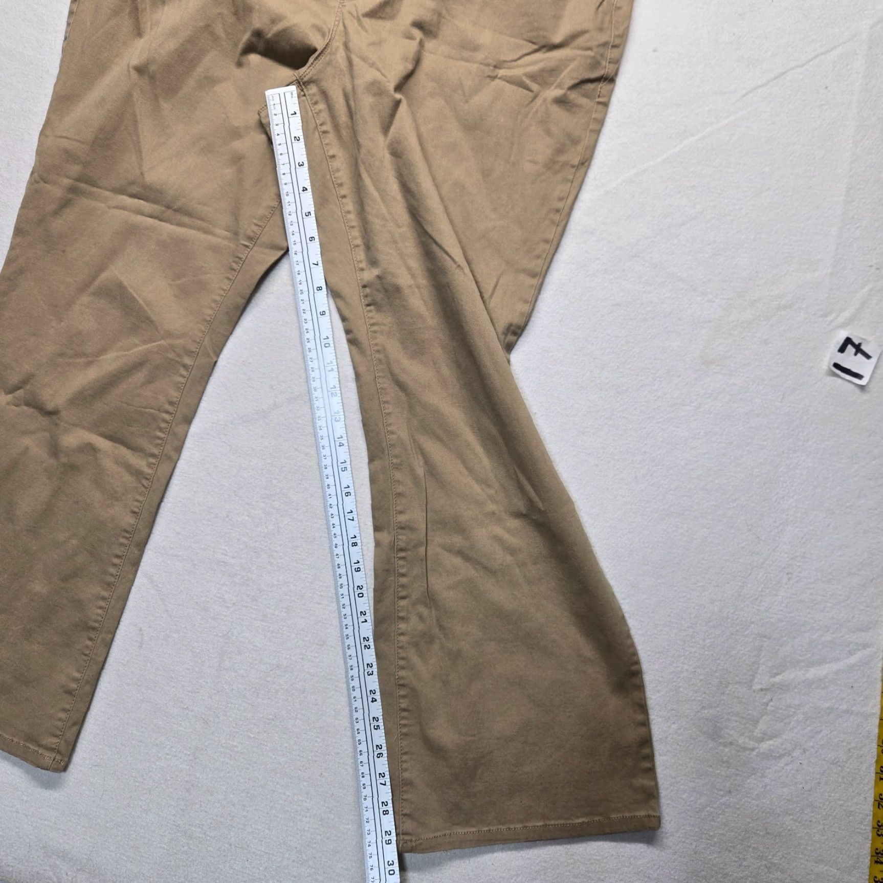 Faded Glory Faded Glory Women's Plus Size 22 Chino Capri Pants Beige Casual Summer Beach Size 40" / US 18 - 6 Thumbnail