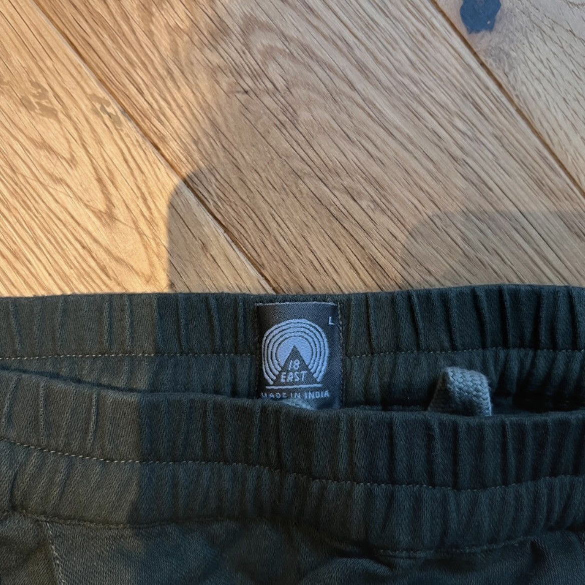 18 East 18 East Richmond Cargo Pant - L - Army Overdyed Sateen Size US 34 / EU 50 - 2 Thumbnail