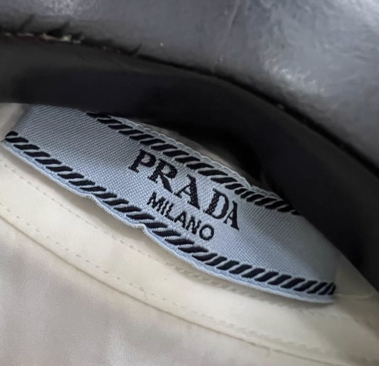 Prada Prada White Pleated Shirt with Patch Pockets J41 Size XS / US 0-2 / IT 36-38 - 3 Thumbnail