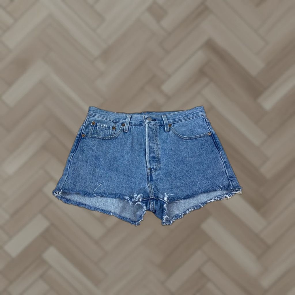 Levi's VINTAGE Levi's Denim Shorts Womens 27 Blue Straight Cut-Off Casual Button Fly 90s American Classic Mens? Girls? Wait. Size 27" / US 4 / IT 40 - 1 Thumbnail