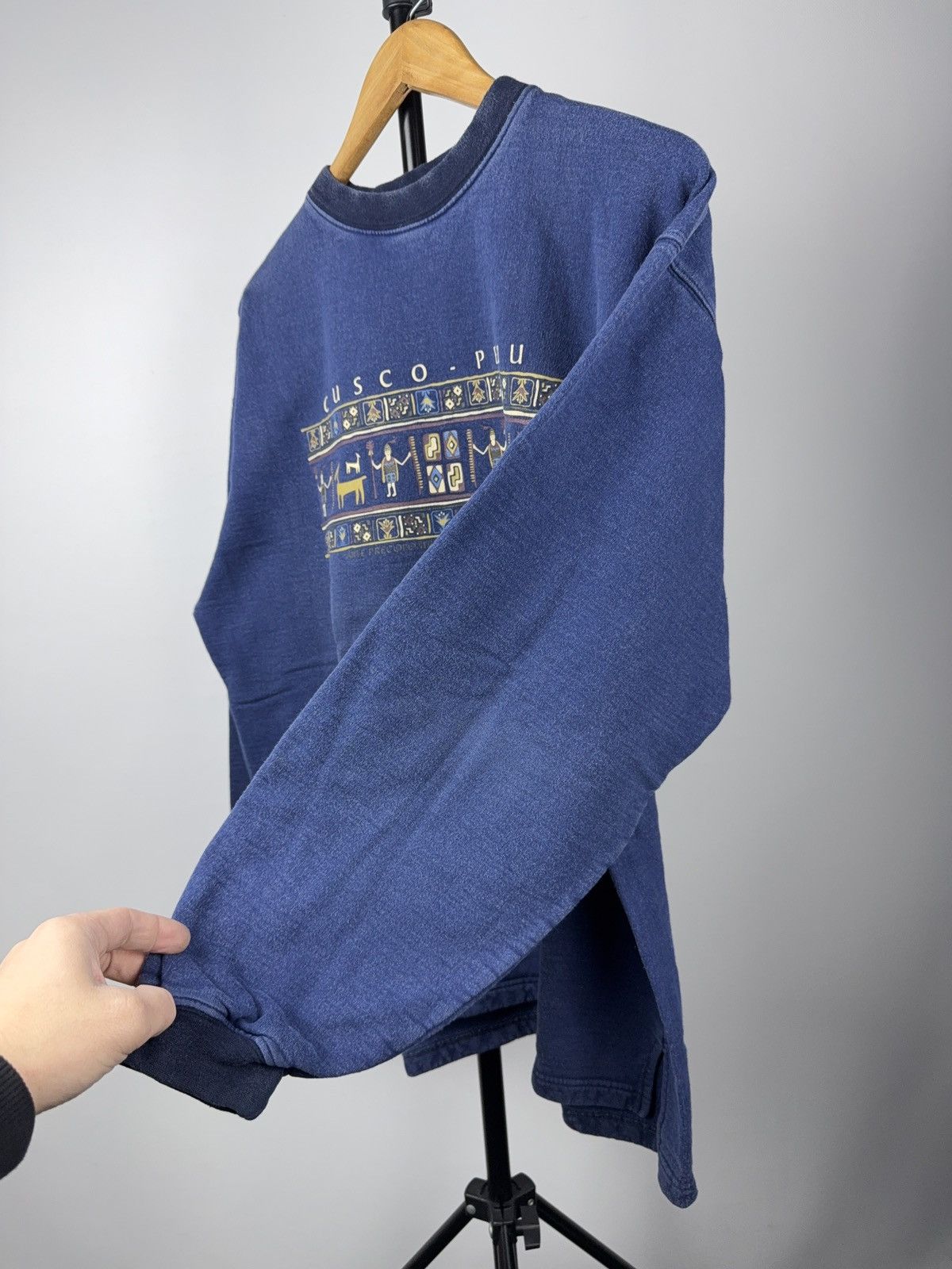 Vintage Vintage Peruvian Tribal Art Sweatshirt Cusco Precolombino Size US XL / EU 56 / 4 - 5 Thumbnail