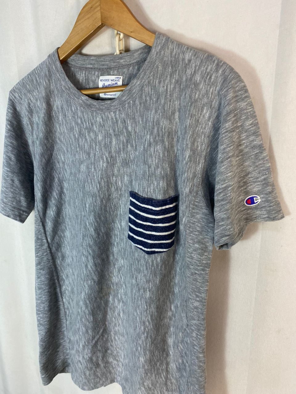 Champion Champion reverse weave single pocket tshirt Size US M / EU 48-50 / 2 - 3 Thumbnail