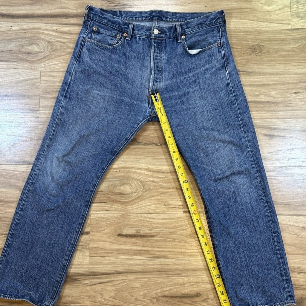 Levi's Levis 501 Original Fit Jeans Men’s W36 L29 Button Fly Size US 36 / EU 52 - 3 Thumbnail