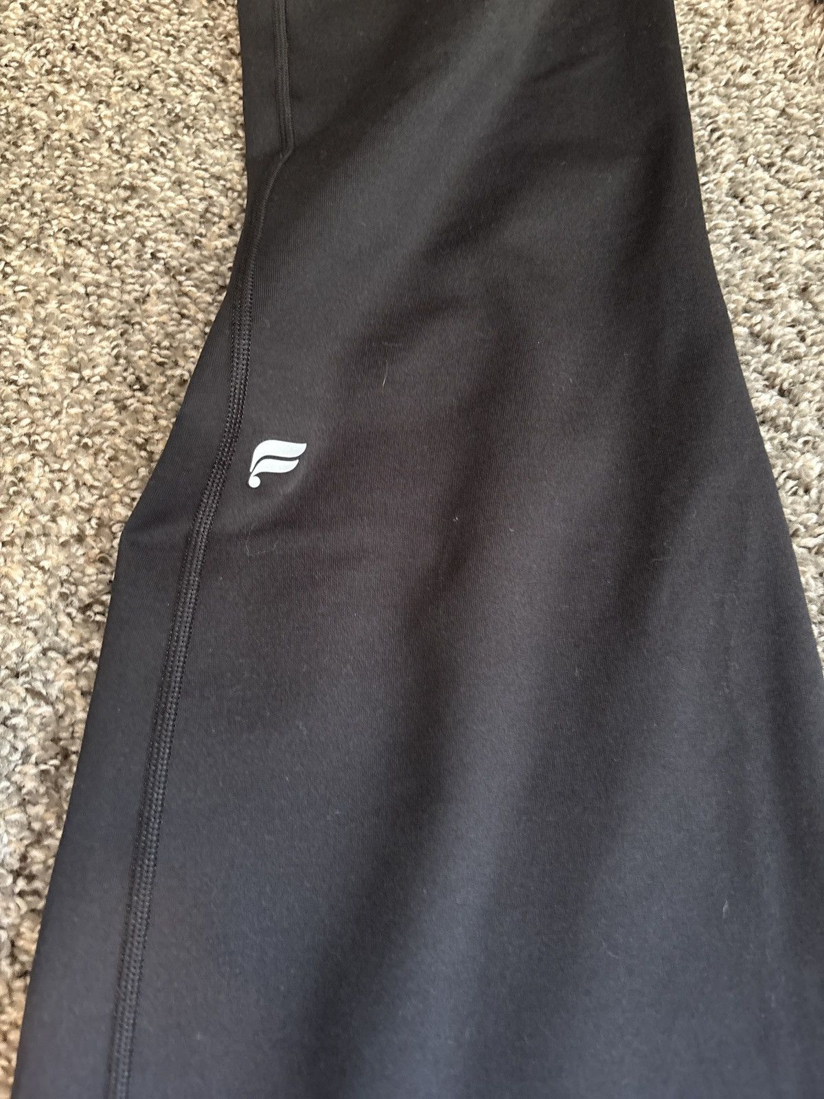 Fabletics Fabletics Oasis PureLuxe High-Waisted Crossover Flare Size 28" / US 6 / IT 42 - 3 Thumbnail