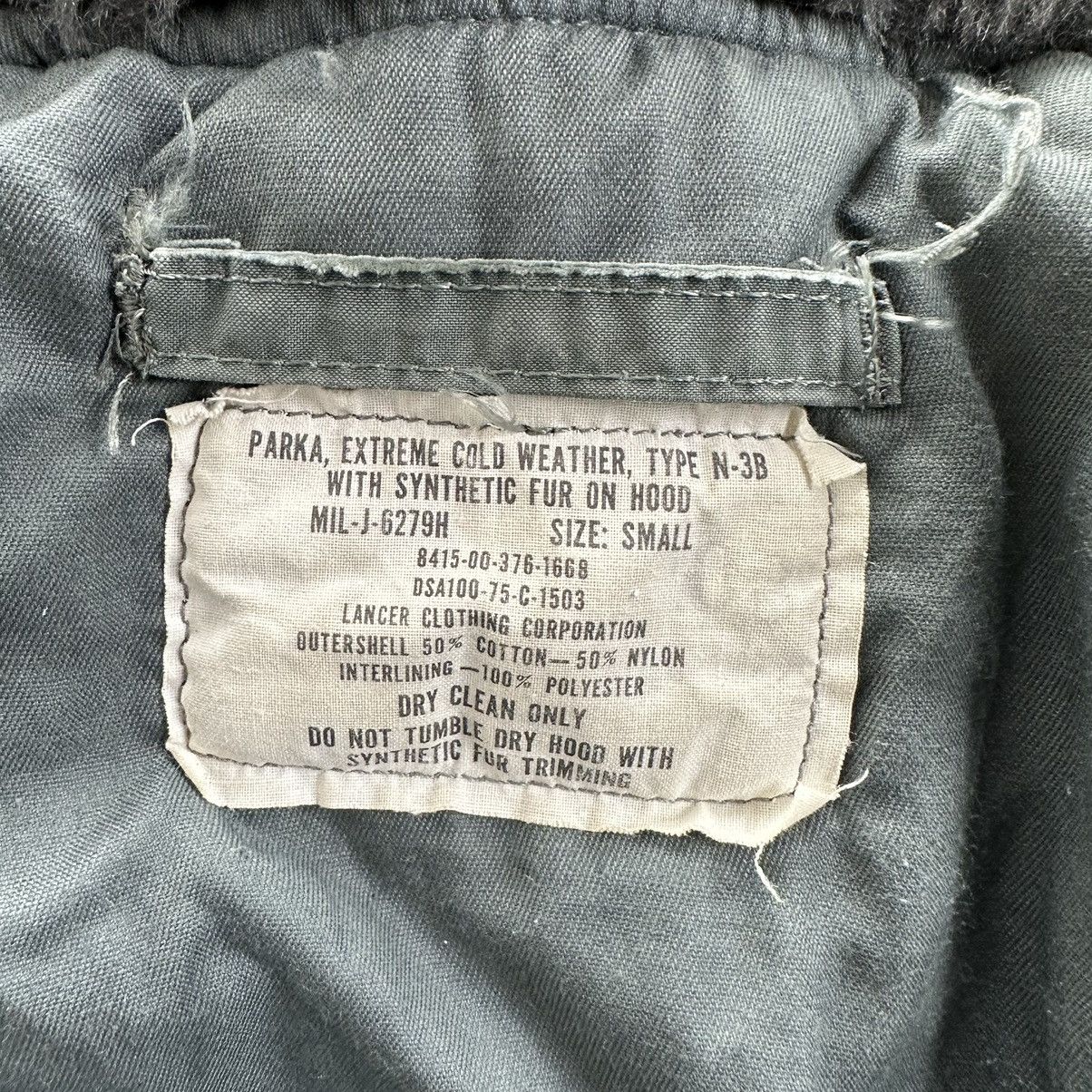 Vintage Vintage Military Parka N-3B Sherpa Hood Flight Jacket USAF Size US S / EU 44-46 / 1 - 9 Thumbnail