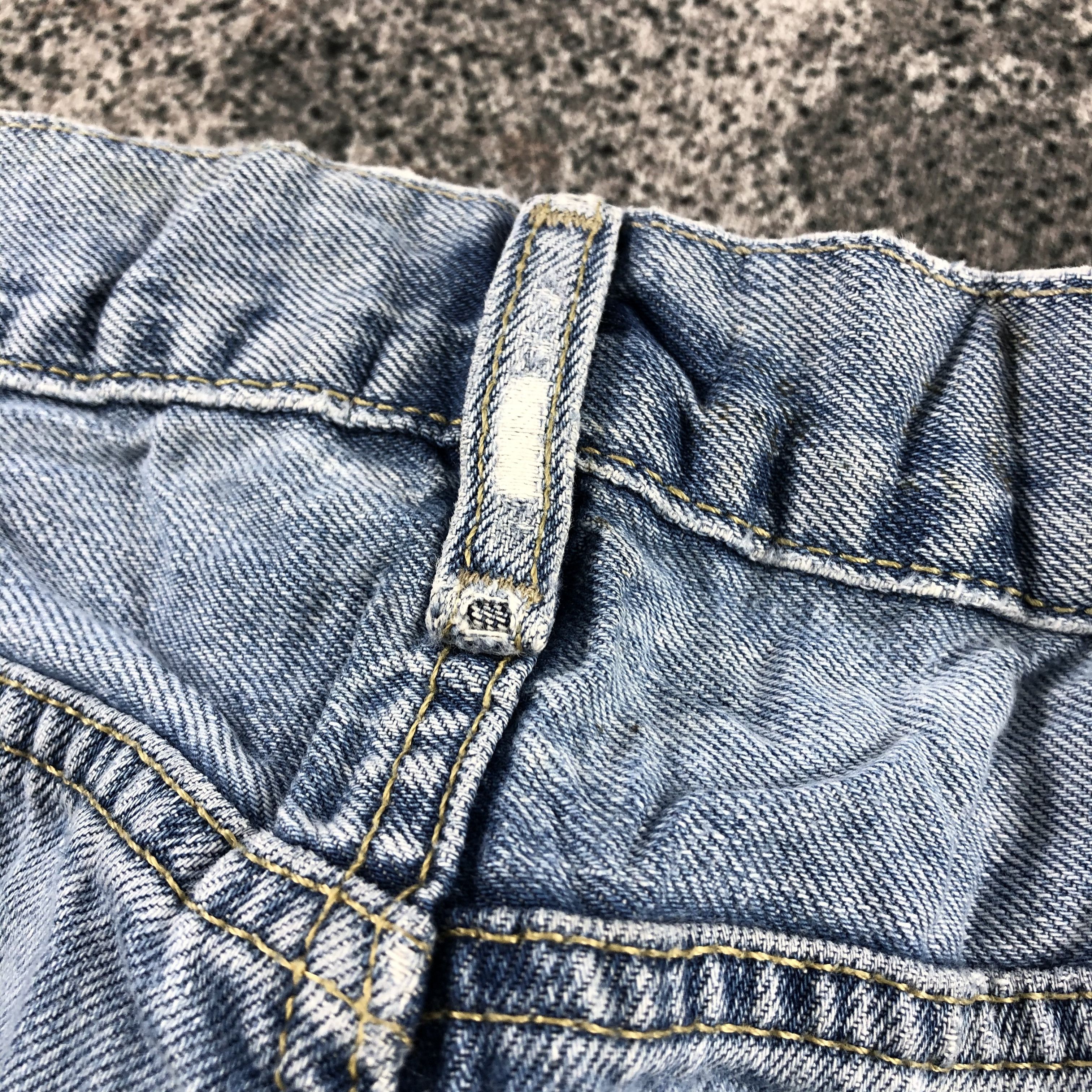 Levi's Vintage Levis 505 Jeans Medium Wash Denim KJ1066 Size US 38 / EU 54 - 9 Thumbnail