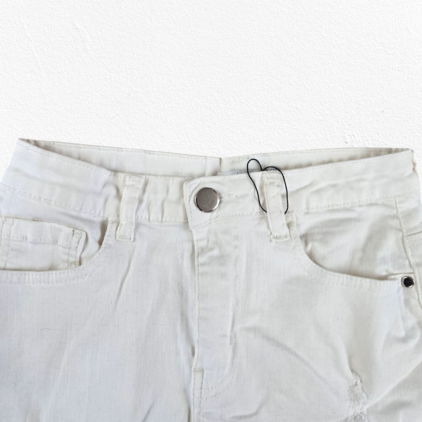 Other Y2K White Low Rise Distressed Mini Denim Skirt Size 2 Size 26" / US 2 / IT 38 - 3 Thumbnail