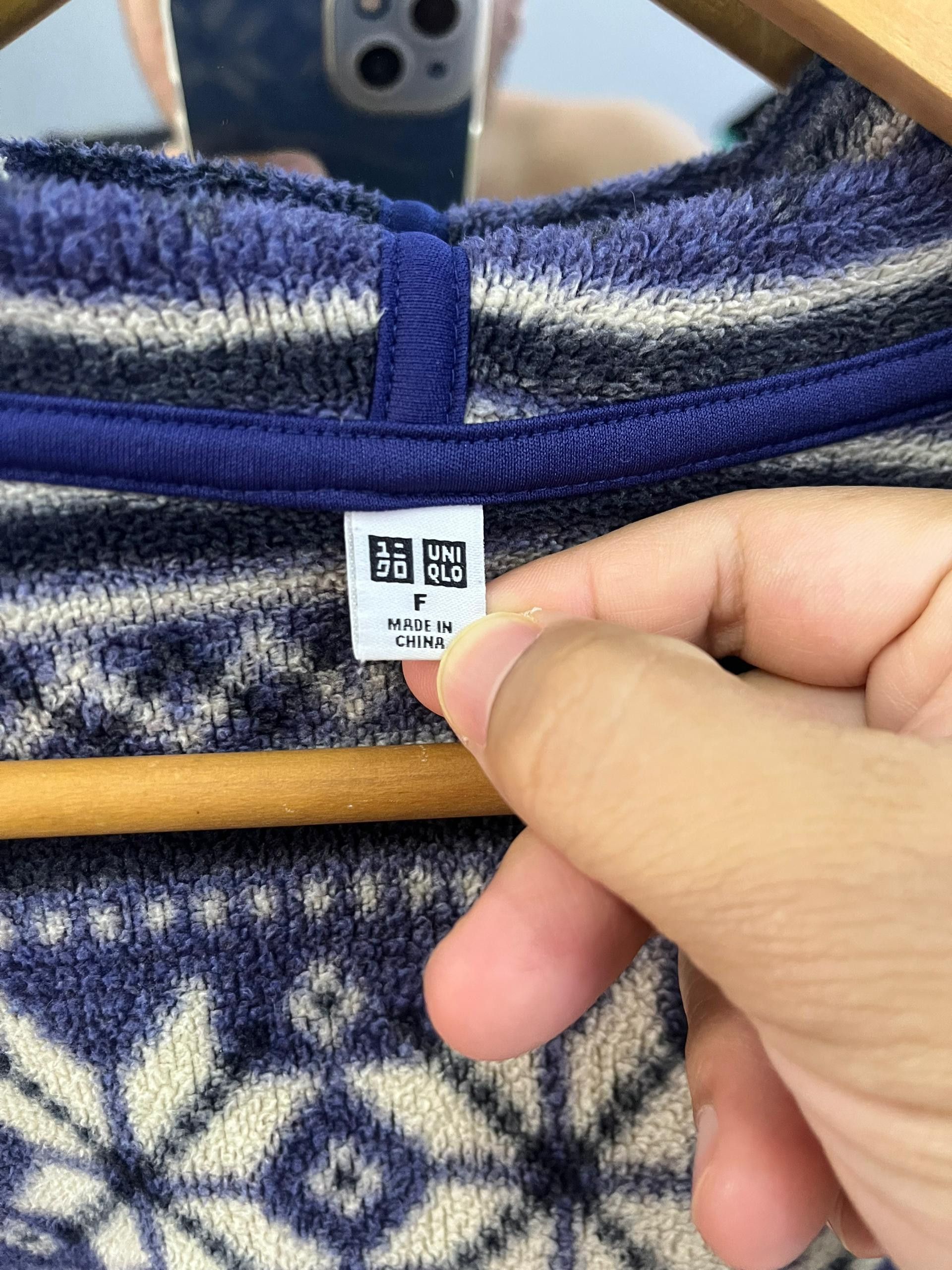 Uniqlo Uniqlo Fair Isle Caped Hoodie Poncho Fleece Size ONE SIZE - 8 Thumbnail