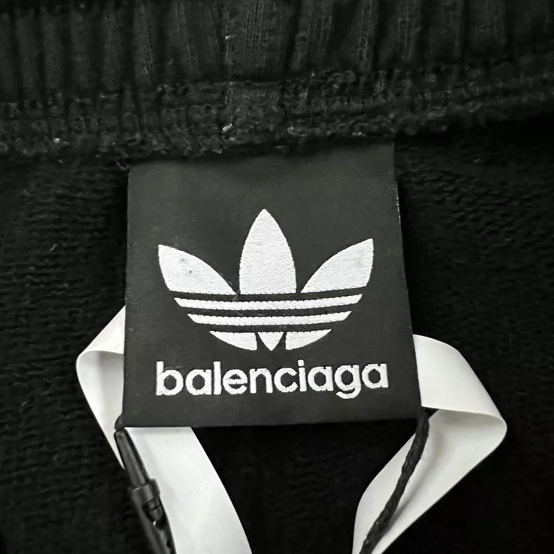 Balenciaga Balenciaga size S Adidas collaboration side-striped logo t Size US 27 - 3 Thumbnail