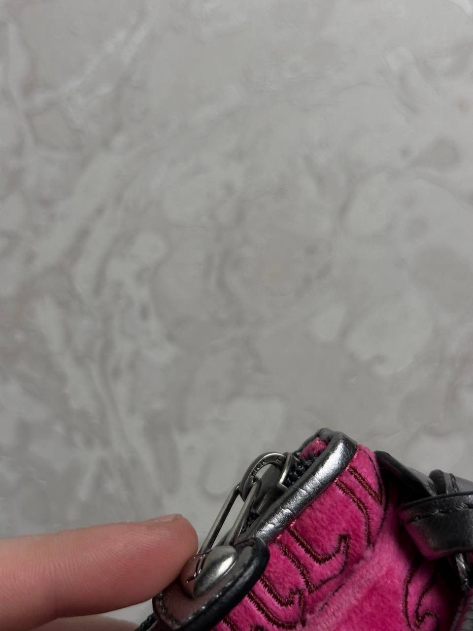 Juicy Couture Juicy Couture Vintage Velour Y2K Wallet Rare Barbie Style Size ONE SIZE - 10 Thumbnail