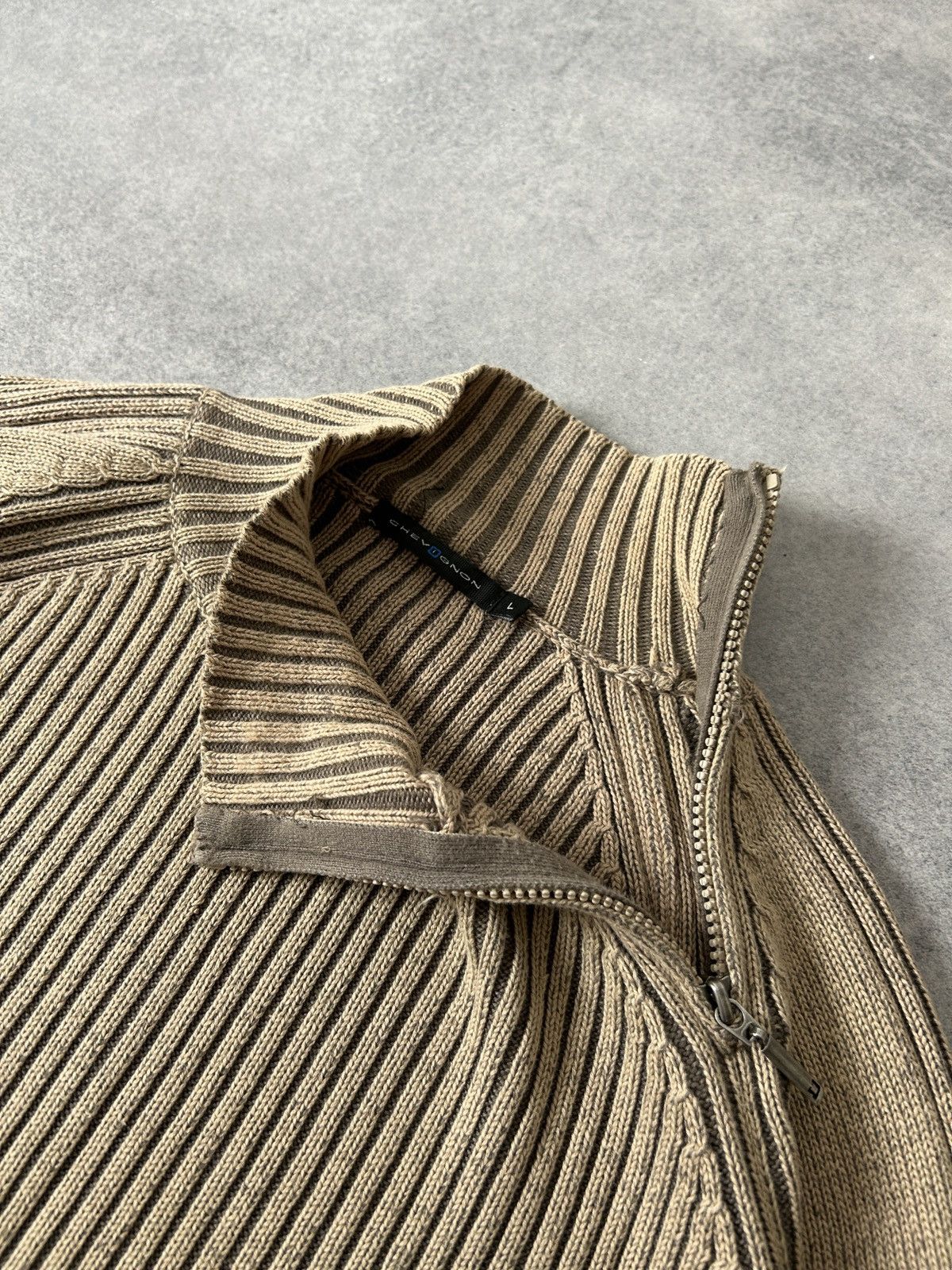 Japanese Brand Vintage Chevignon avant-garden sweatshirt mens Size US M / EU 48-50 / 2 - 5 Thumbnail