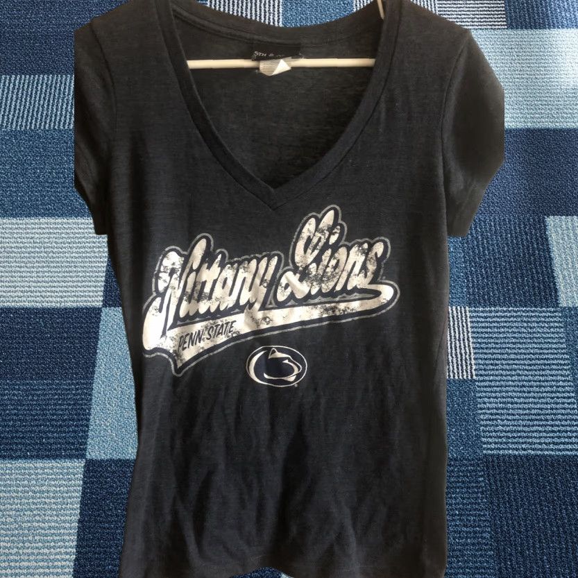 Penn Penn State Nittany Lions 5th & Ocean Womens T-Shirt L V-Neck Logo Shirt Blue Short Sleeve Pullover Casual Sports Size L / US 10 / IT 46 - 1 Thumbnail