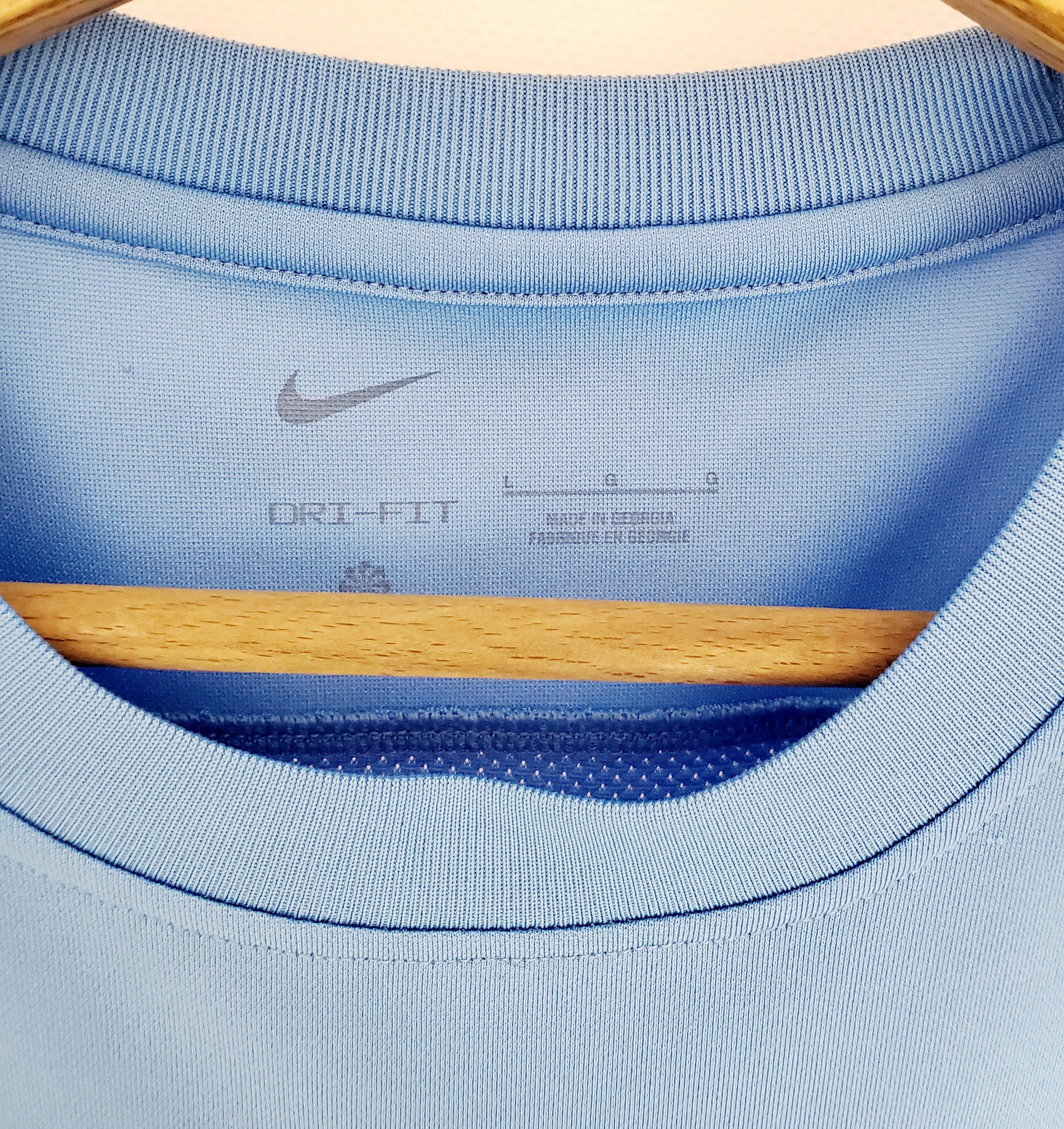 Nike FC Voluntari 2022-23 Home Nike soccer jersey #7 L Size US L / EU 52-54 / 3 - 6 Thumbnail