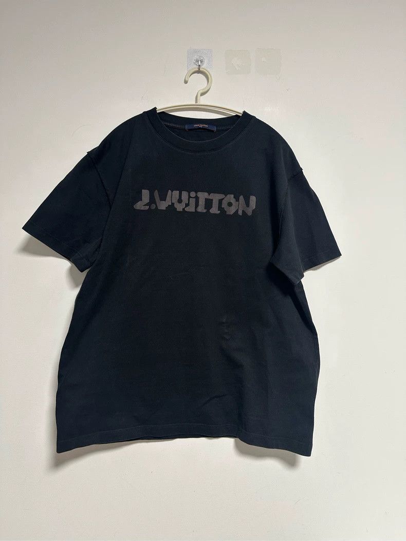 Louis Vuitton LOUIS VUITTON Warm letter logo short sleeve T-shirt Size US L / EU 52-54 / 3 - 1 Thumbnail