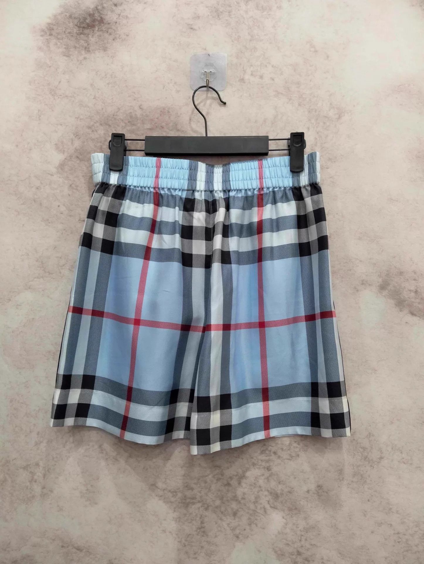 Burberry Burberry Women's Check Short UK4 99 New Size 26" / US 2 / IT 38 - 2 Thumbnail