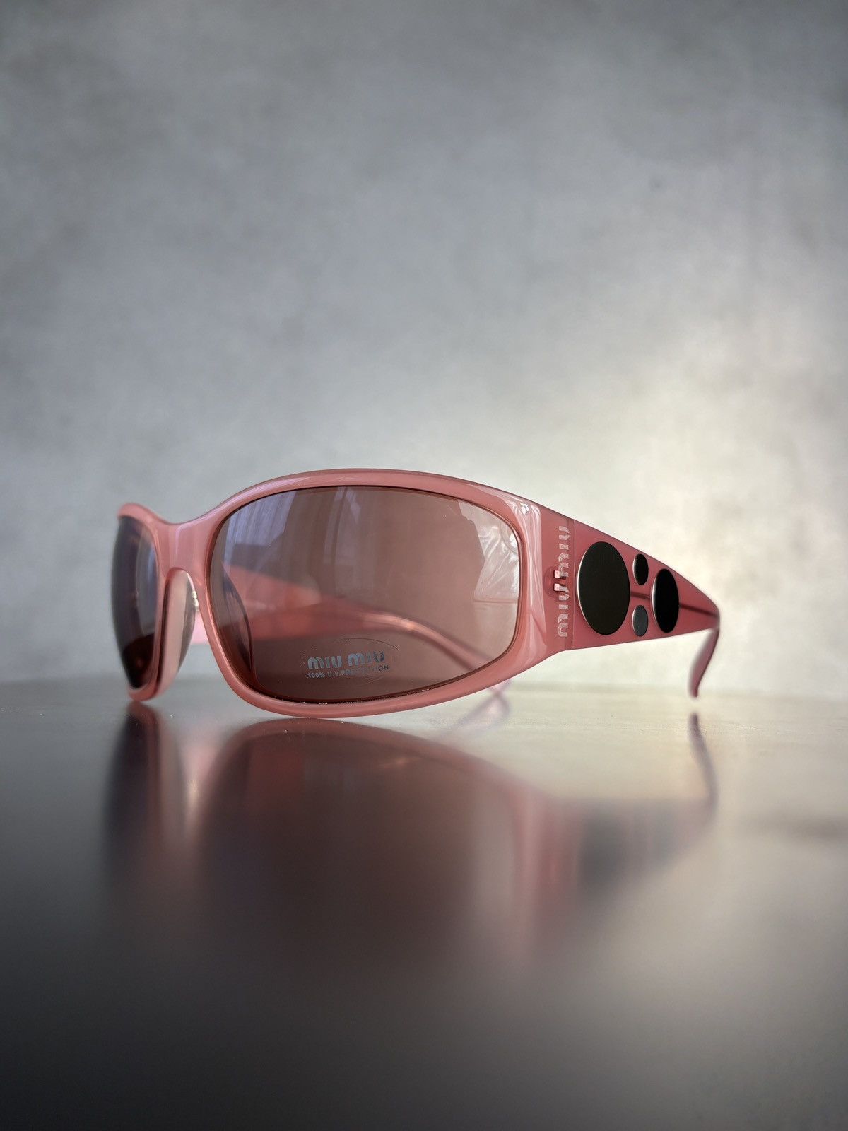 Vintage Miu Miu Sunglasses SMU 22E Y2K 2000s Sporty Circles