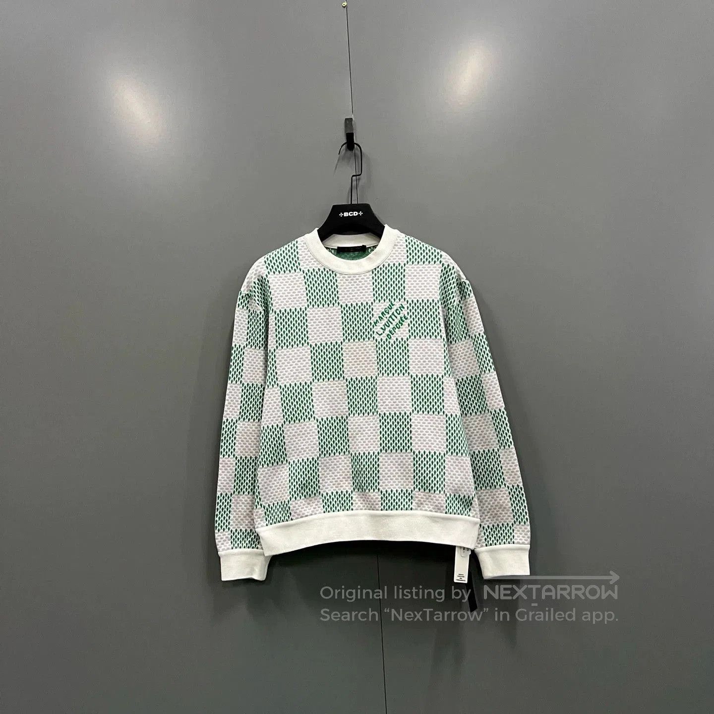 Louis Vuitton louis vuitton checkered logo sweatshirt size M. Size US M / EU 48-50 / 2 - 1 Thumbnail