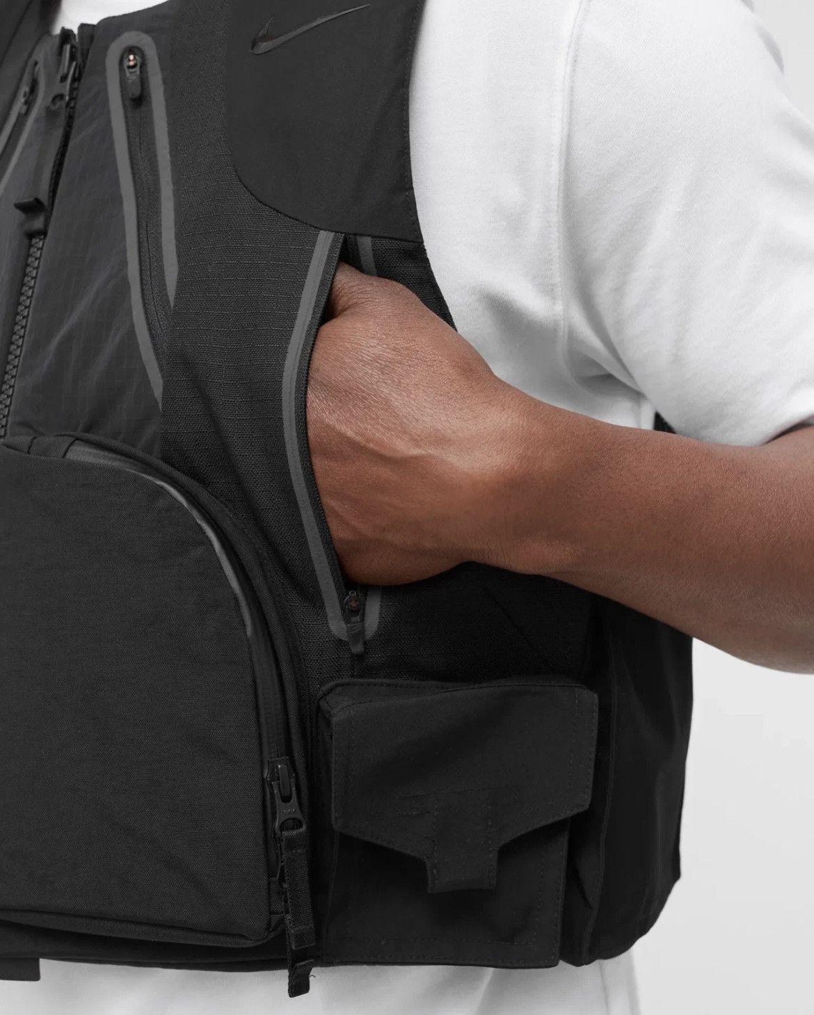 NOCTA × Nike Nike x Drake Nocta NRG Tactical Vest (DA3940-010) Men’s XS Size US XS / EU 42 / 0 - 4 Thumbnail
