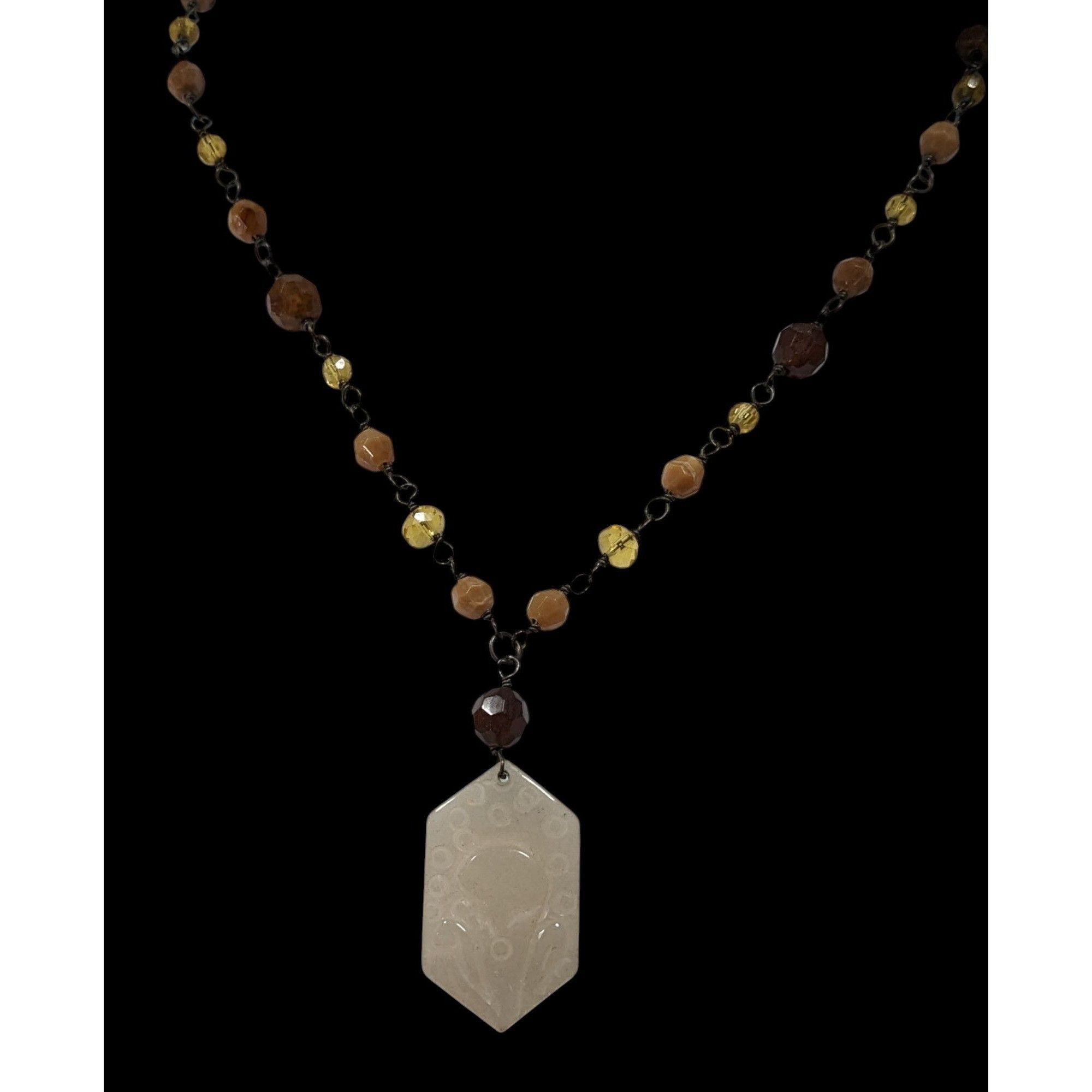 Other Vintage Carved Quartz Pendant Necklace With Beaded Chain Size ONE SIZE - 3 Thumbnail