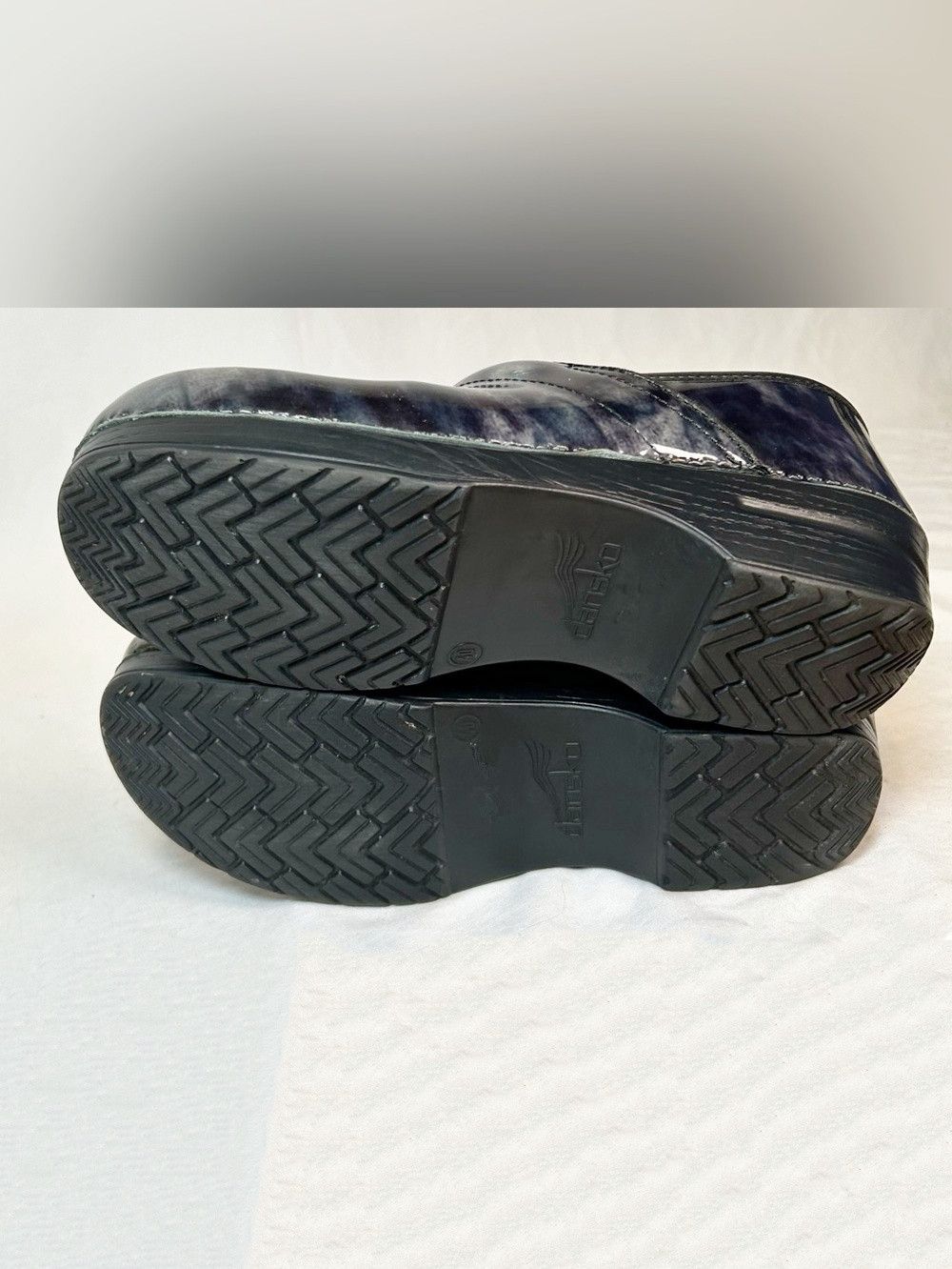 Dansko Dansko Marbled Black Gray Leather Professional Clogs Size US 10 / IT 40 - 6 Thumbnail