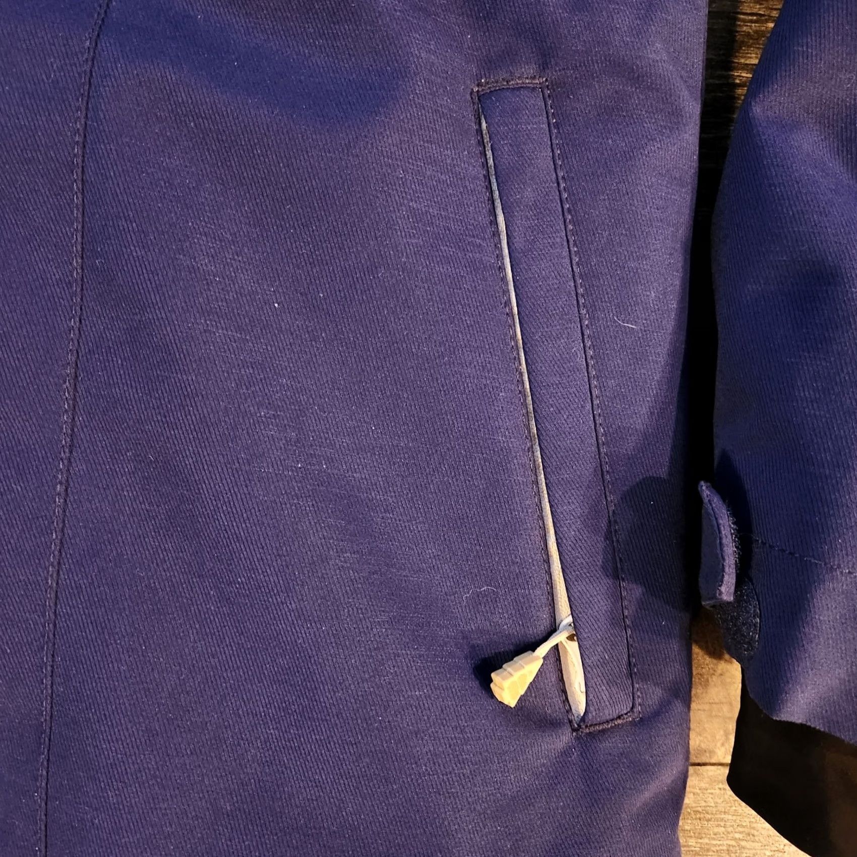 Vintage VINTAGE? No. Picture Womens Ski Jacket Medium M Blue Thermal Dry Fur Recycled Organic Snowboarding Fur? Size M / US 6-8 / IT 42-44 - 3 Thumbnail