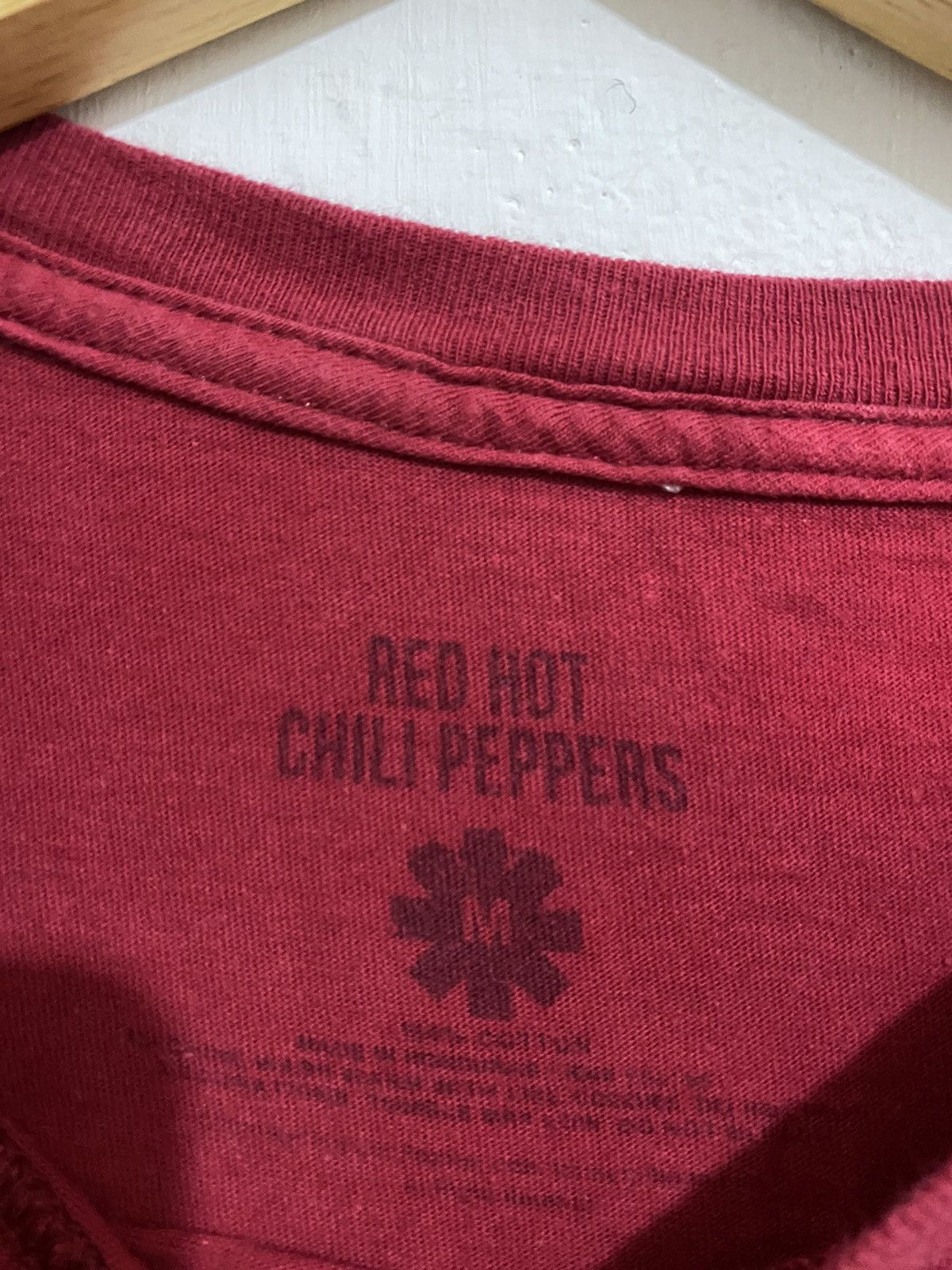 Band Tees × Vintage Red Hot Chili Papper Logo Tees Size US M / EU 48-50 / 2 - 3 Thumbnail