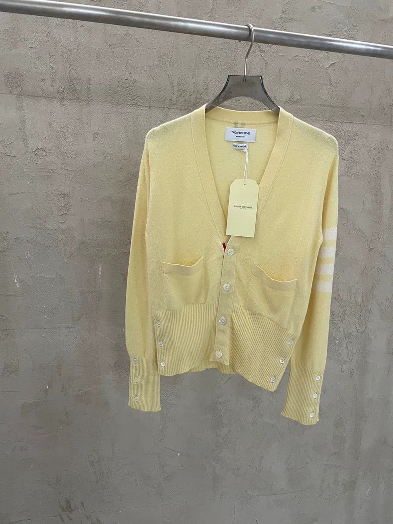 Thom Browne Thom Browne Yellow Cashmere Cardigan- dmc Size US XS / EU 42 / 0 - 1 Thumbnail