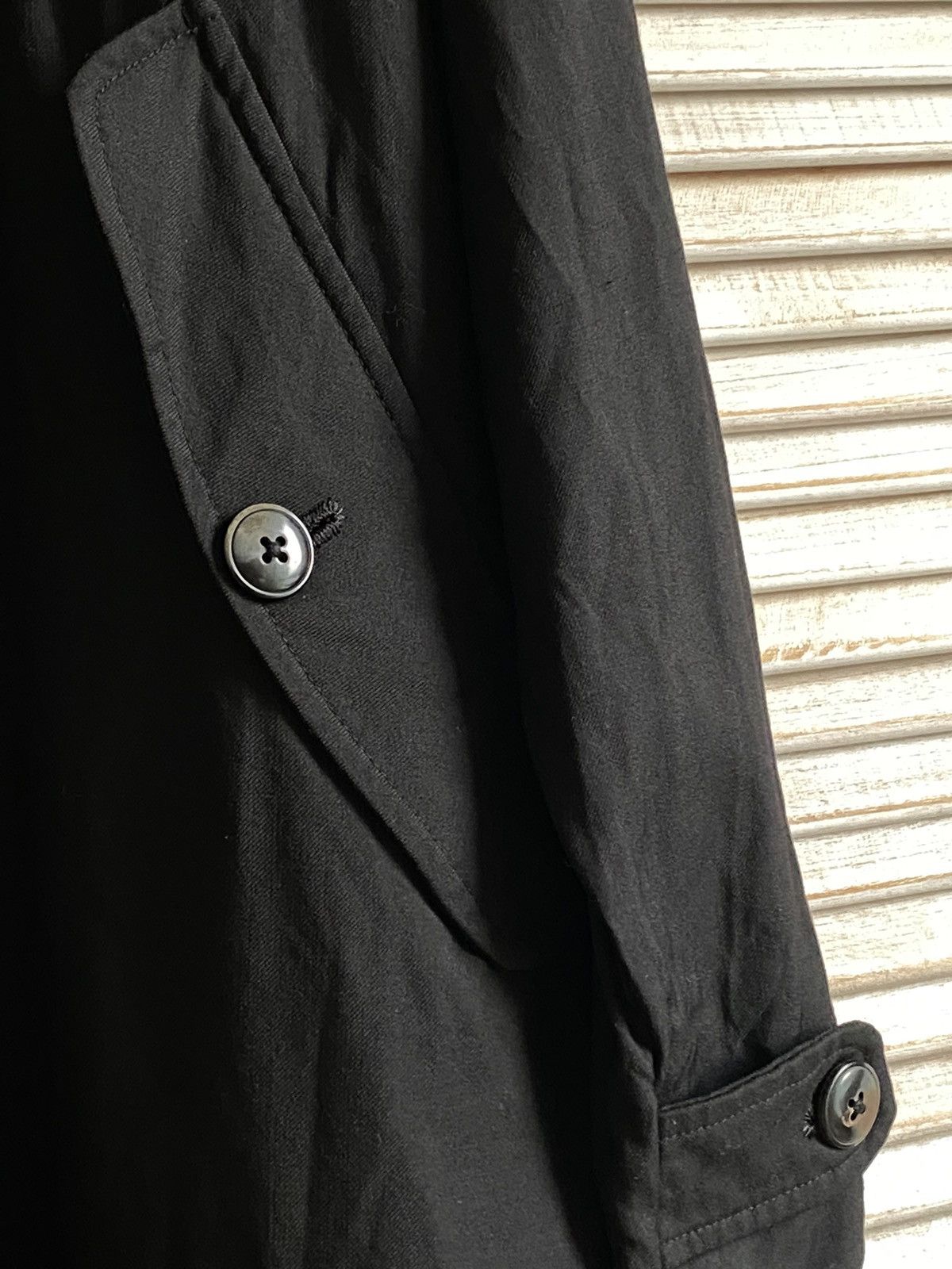 Geoffrey B. Small G.B.S fly front ultralight weight belted trench coat Size US M / EU 48-50 / 2 - 5 Thumbnail