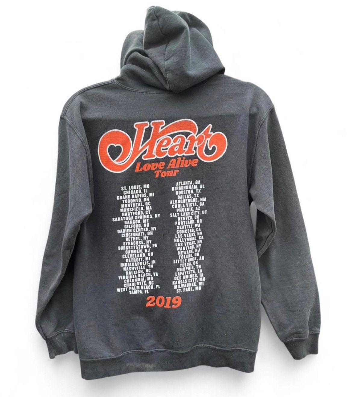 Other Heart Love Alive 2019 Tour Hoodie Sweatshirt Size US M / EU 48-50 / 2 - 1 Thumbnail