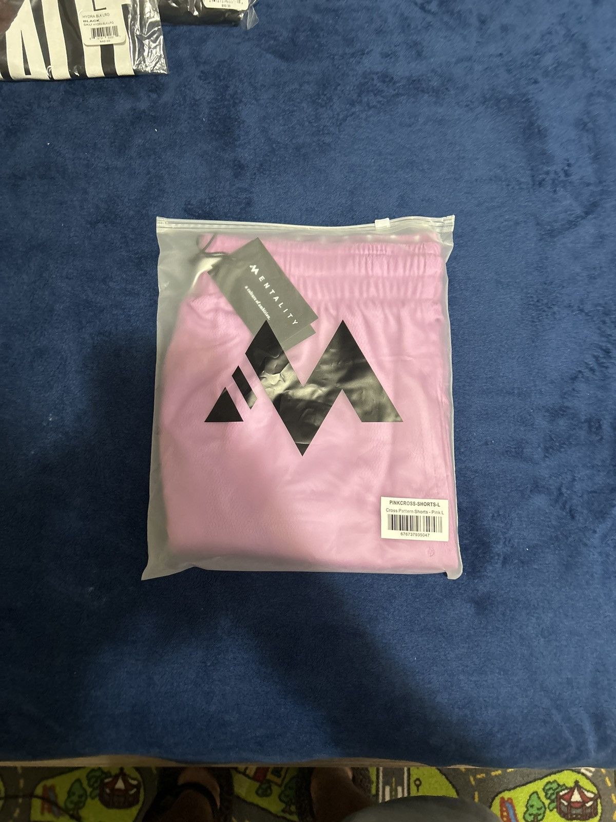Vintage Mentality pink cross shorts Size US L / EU 52-54 / 3 - 2 Thumbnail