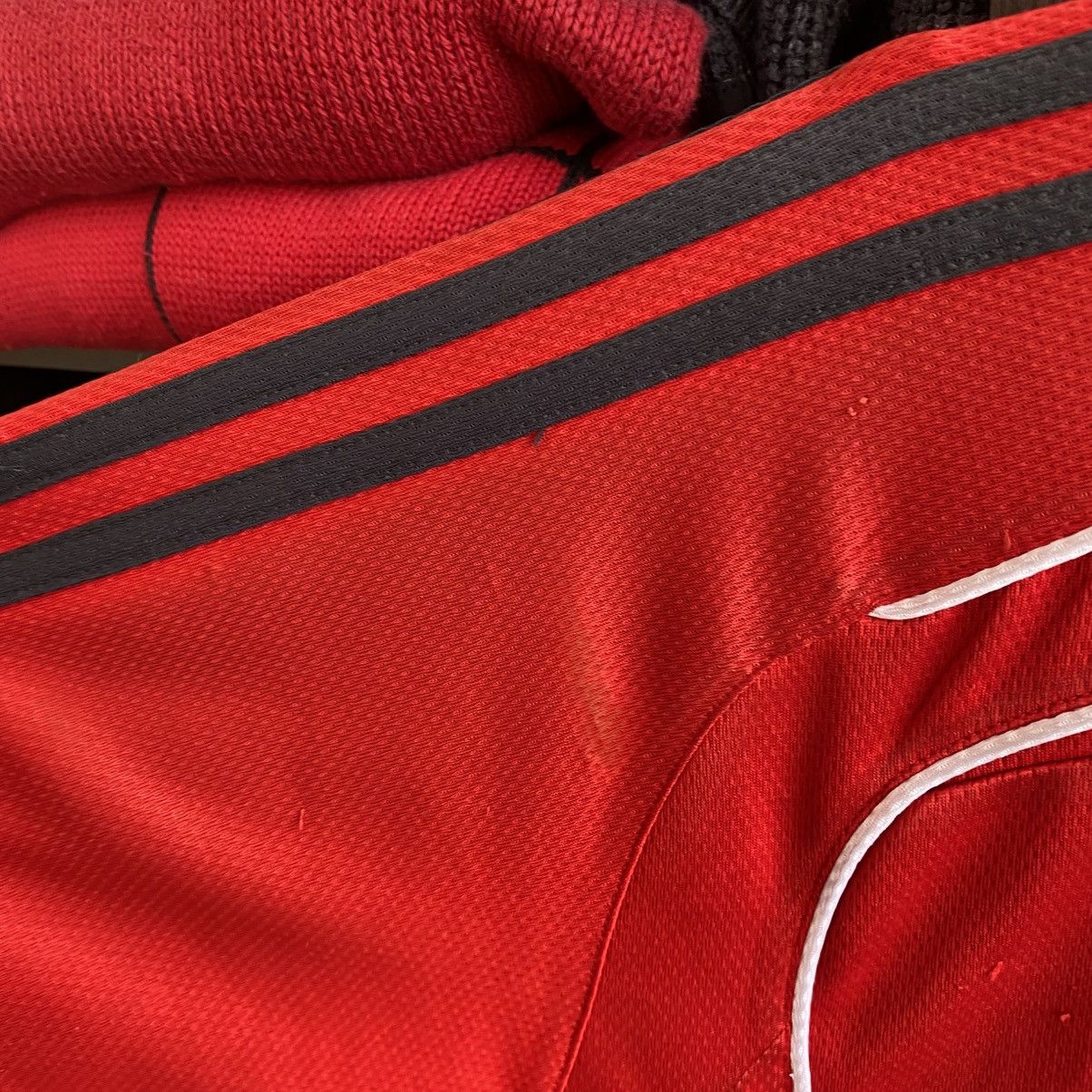 Adidas Vintage Adidas Liverpool 2010 Soccer Team jersey Size US S / EU 44-46 / 1 - 5 Thumbnail