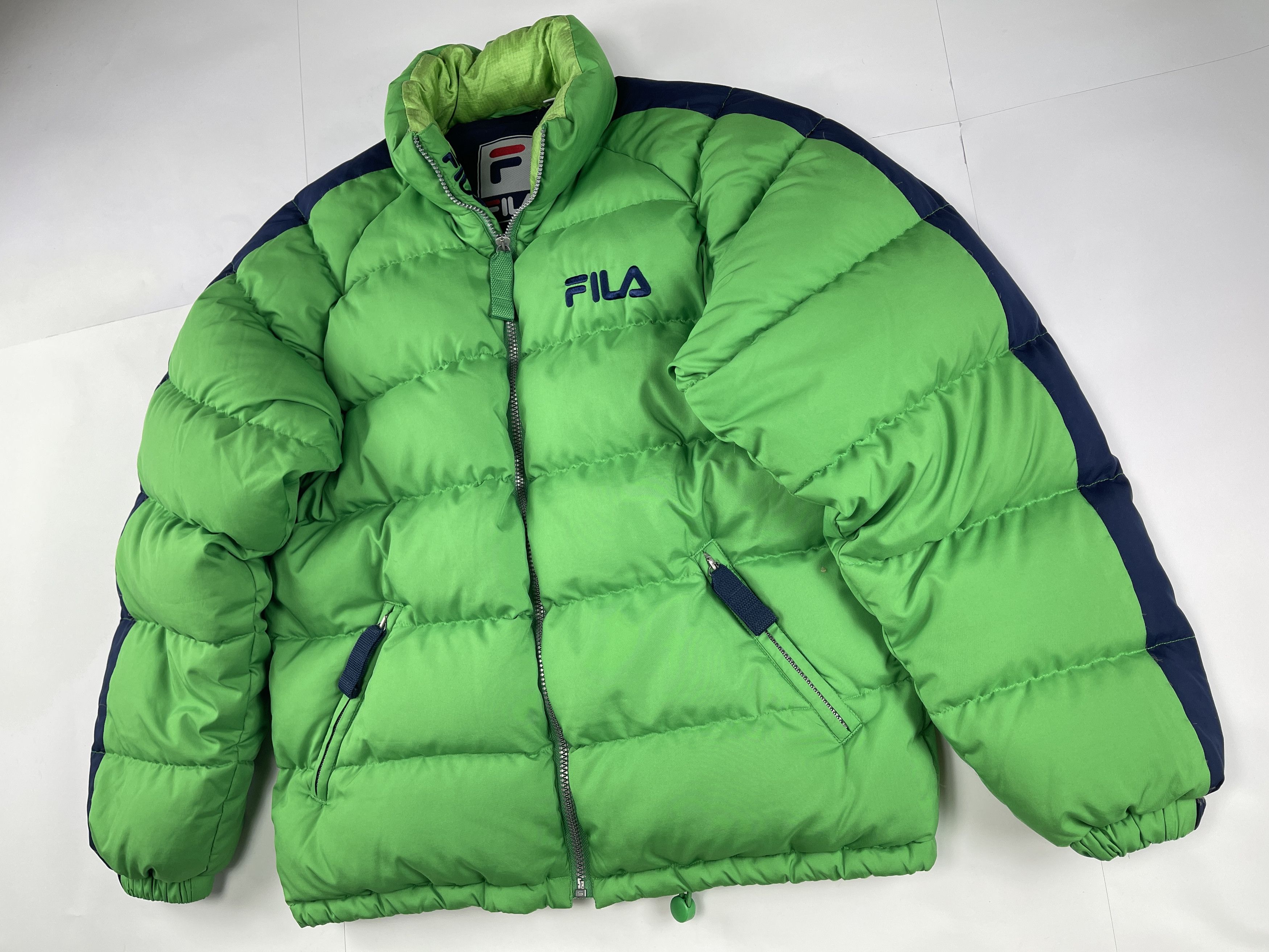Fila Fila puffer jacket, 90s hip hop, 1990s skater Y2K size S Size US S / EU 44-46 / 1 - 8 Thumbnail