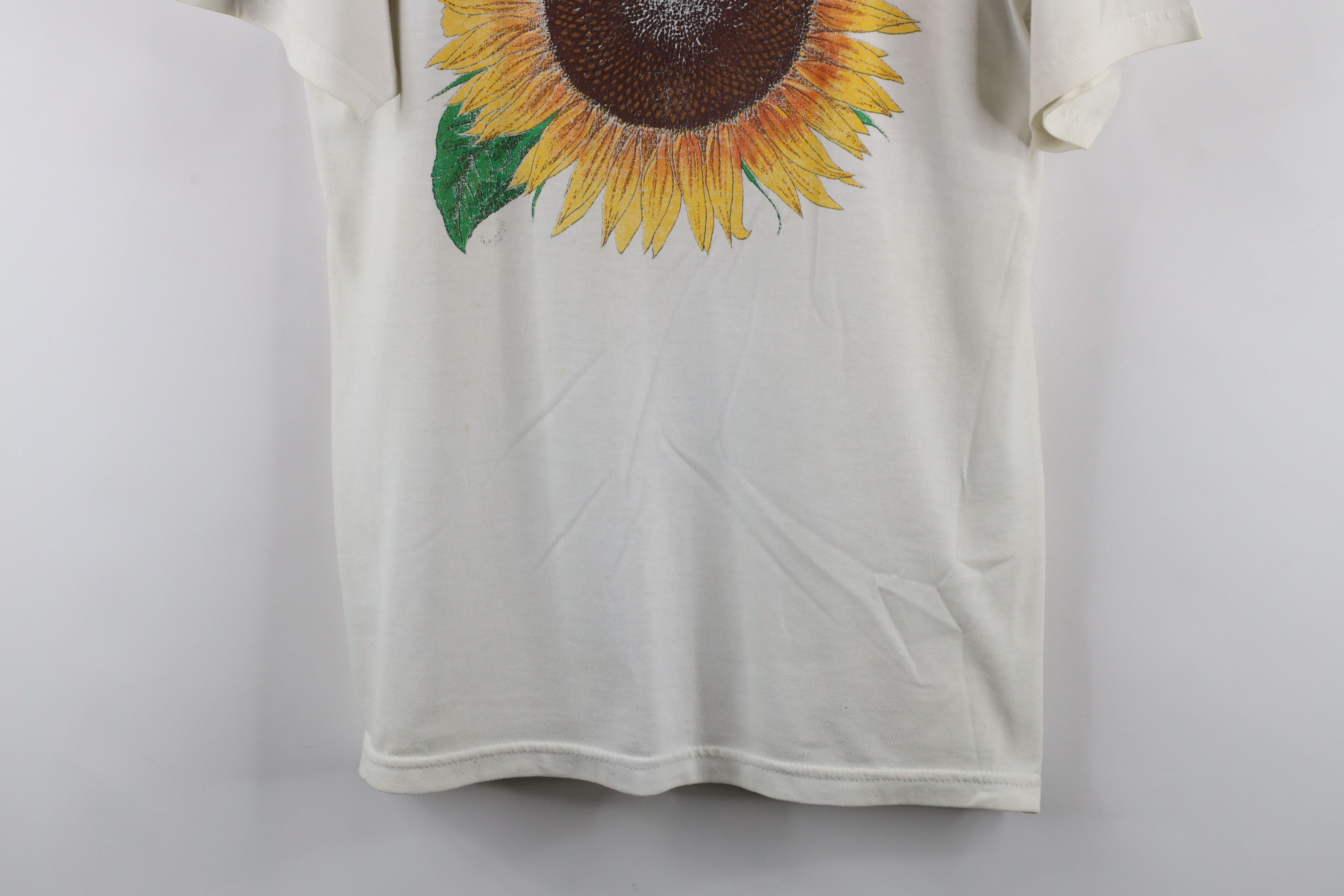 Vintage Vintage 90s Streetwear Nature Sunflower T-Shirt White Size L / US 10 / IT 46 - 3 Thumbnail