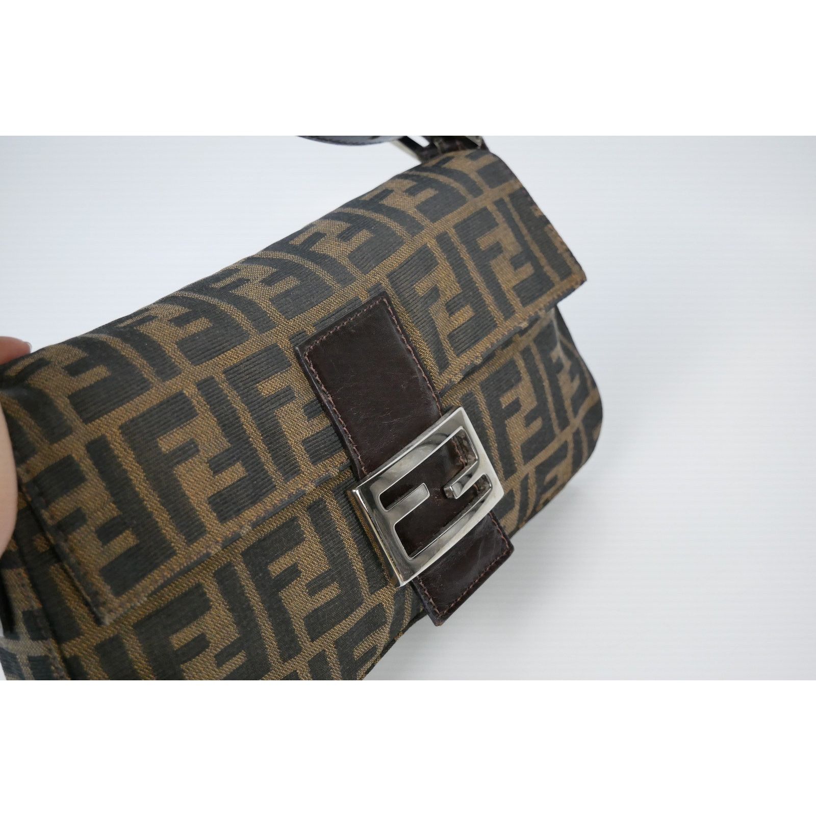 Fendi Baguette Shoulder Bag Size ONE SIZE - 13 Thumbnail