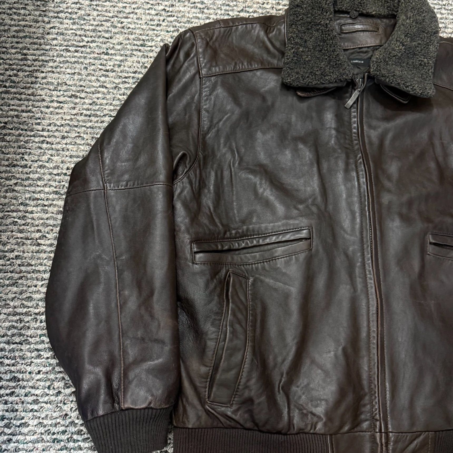 Liz Claiborne VINTAGE Claiborne Bomber Jacket Mens XL Brown Lambskin Leather Quilted Lined Zip Classic Size US XL / EU 56 / 4 - 5 Thumbnail