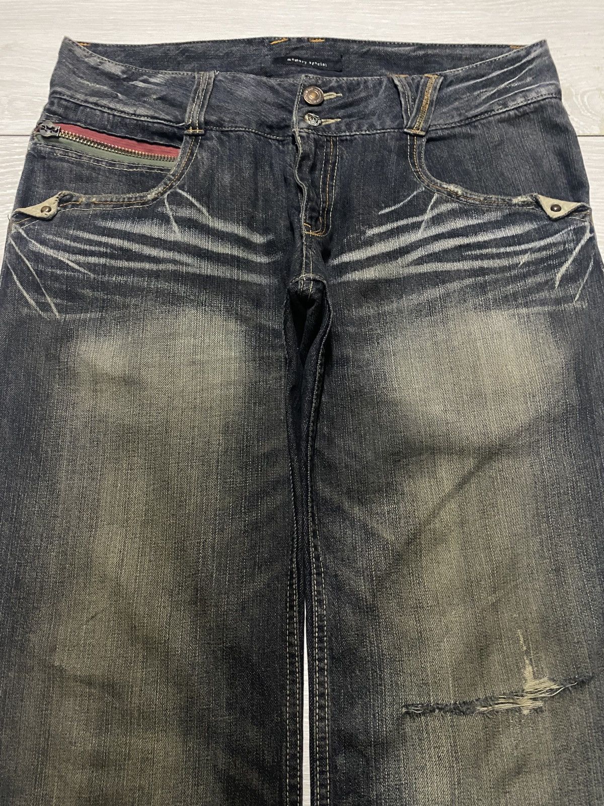 Japanese Brand Japanese Brand Memory Buckle Back Baggy Evisu Style Jeans Size US 35 - 3 Thumbnail