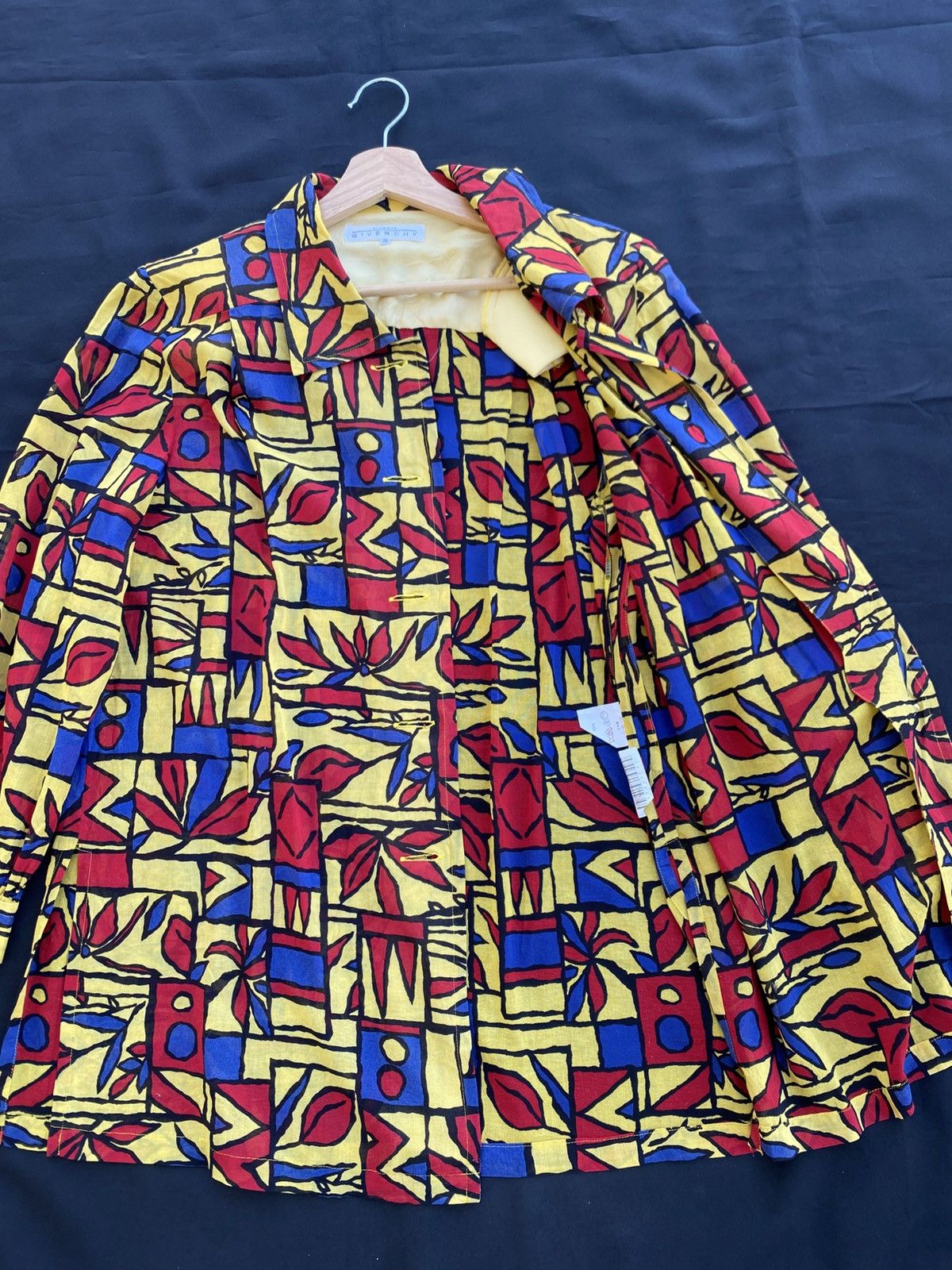 Givenchy Rare Vtg Givenchy Glamour abstract patterned button-up shirt Size XL / US 12-14 / IT 48-50 - 11 Thumbnail