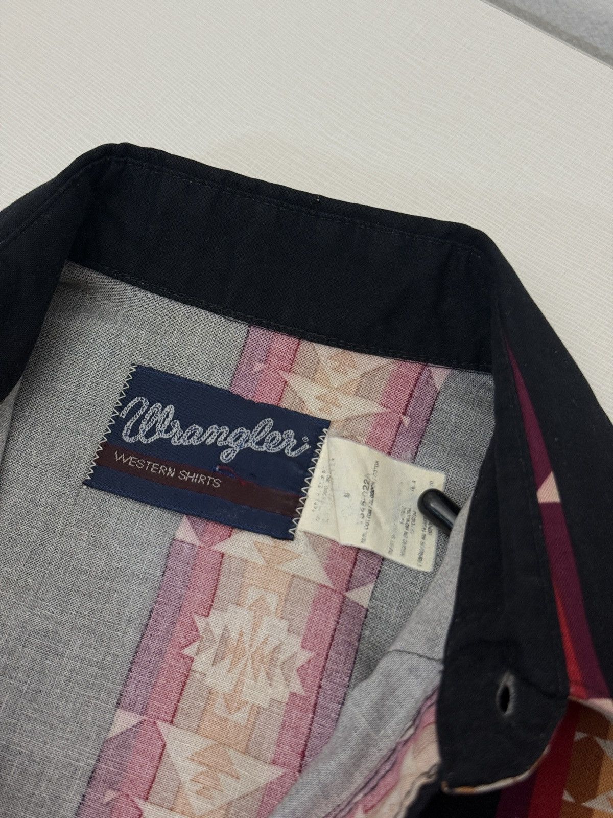 Wrangler Vtg 90s Wrangler Brushpopper Pearl Snap Western Aztec Sunset Size US L / EU 52-54 / 3 - 5 Thumbnail