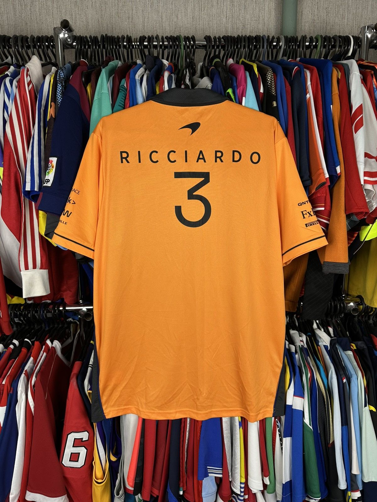 Castore McLaren Formula 1 Team Shirt F1 Racing Ricciardo 3 Jersey Size US XL / EU 56 / 4 - 2 Thumbnail