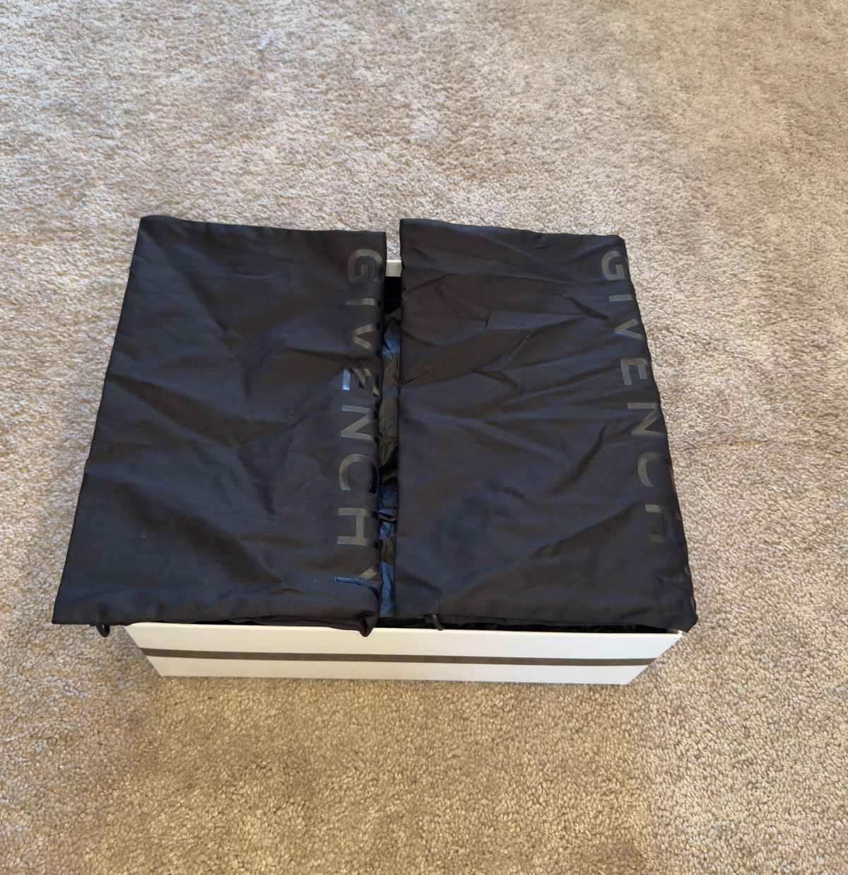Givenchy Givenchy Giv 1 Size US 11 / EU 44 - 11 Thumbnail
