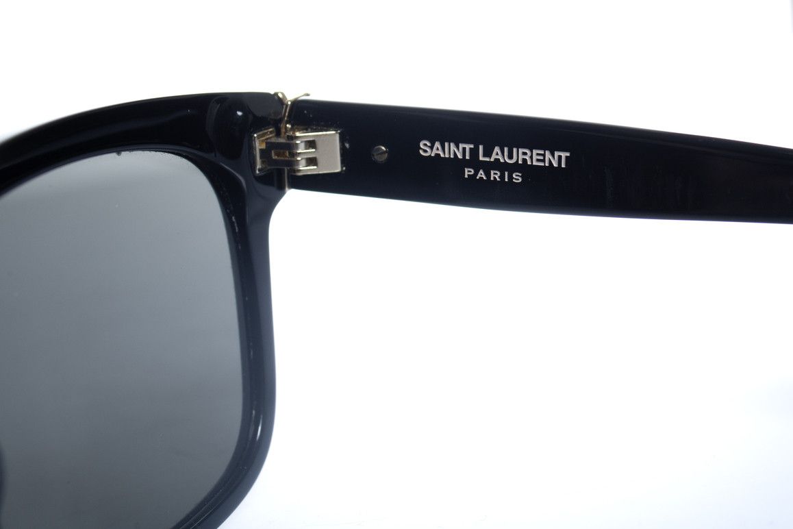 Saint Laurent Paris Saint Laurent, SLM40 Sunglasses in black Size ONE SIZE - 8 Thumbnail