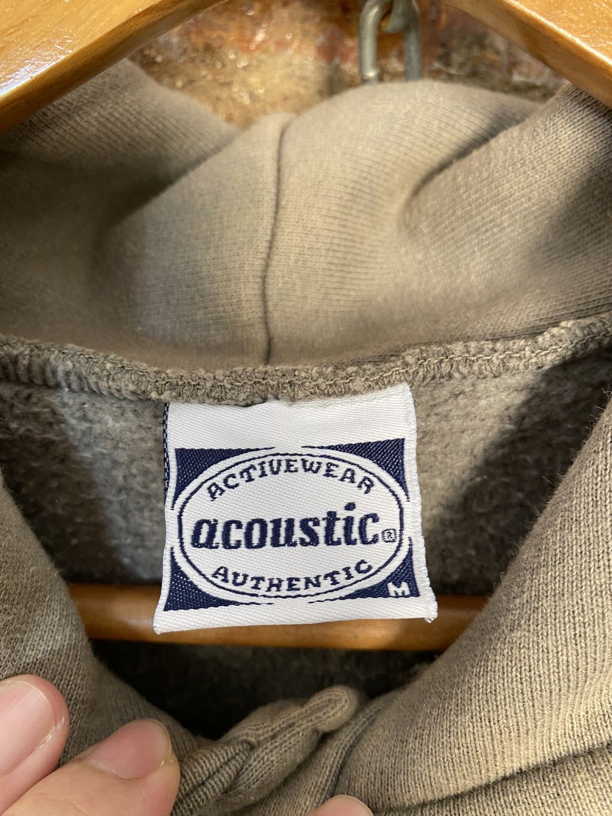 MasterPiece 1990s Acoustic Rock and Roll hoodie Size US L / EU 52-54 / 3 - 16 Thumbnail