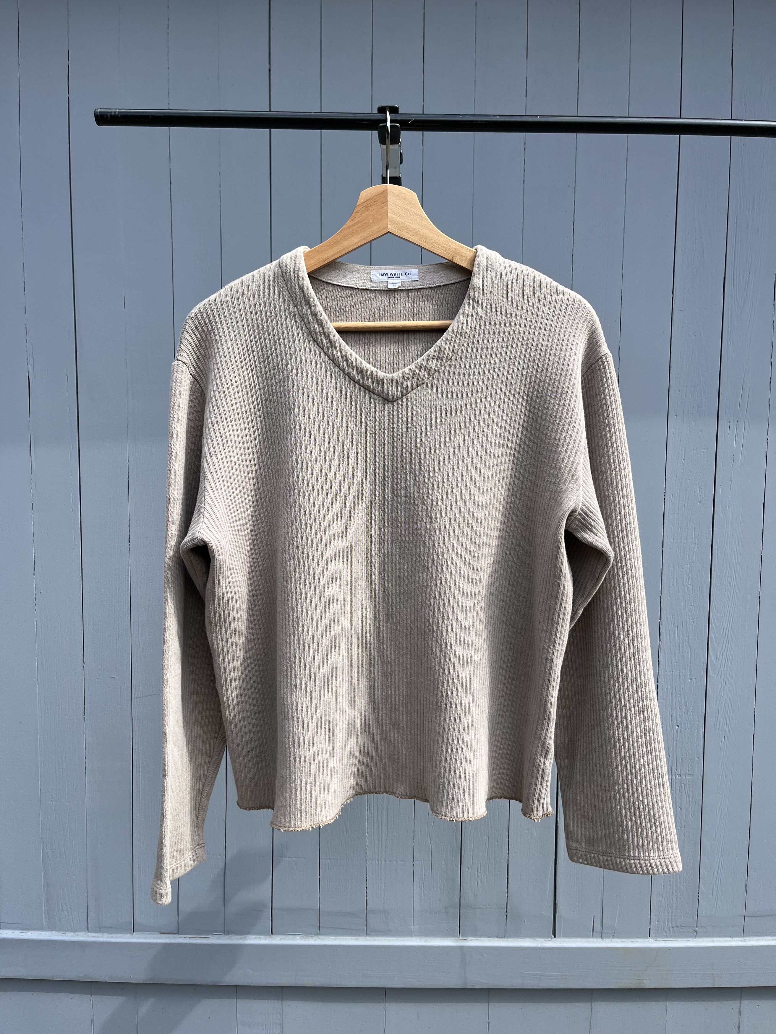 Pre-owned Lady White Co. Cropped V Neck Sweater In Taupe