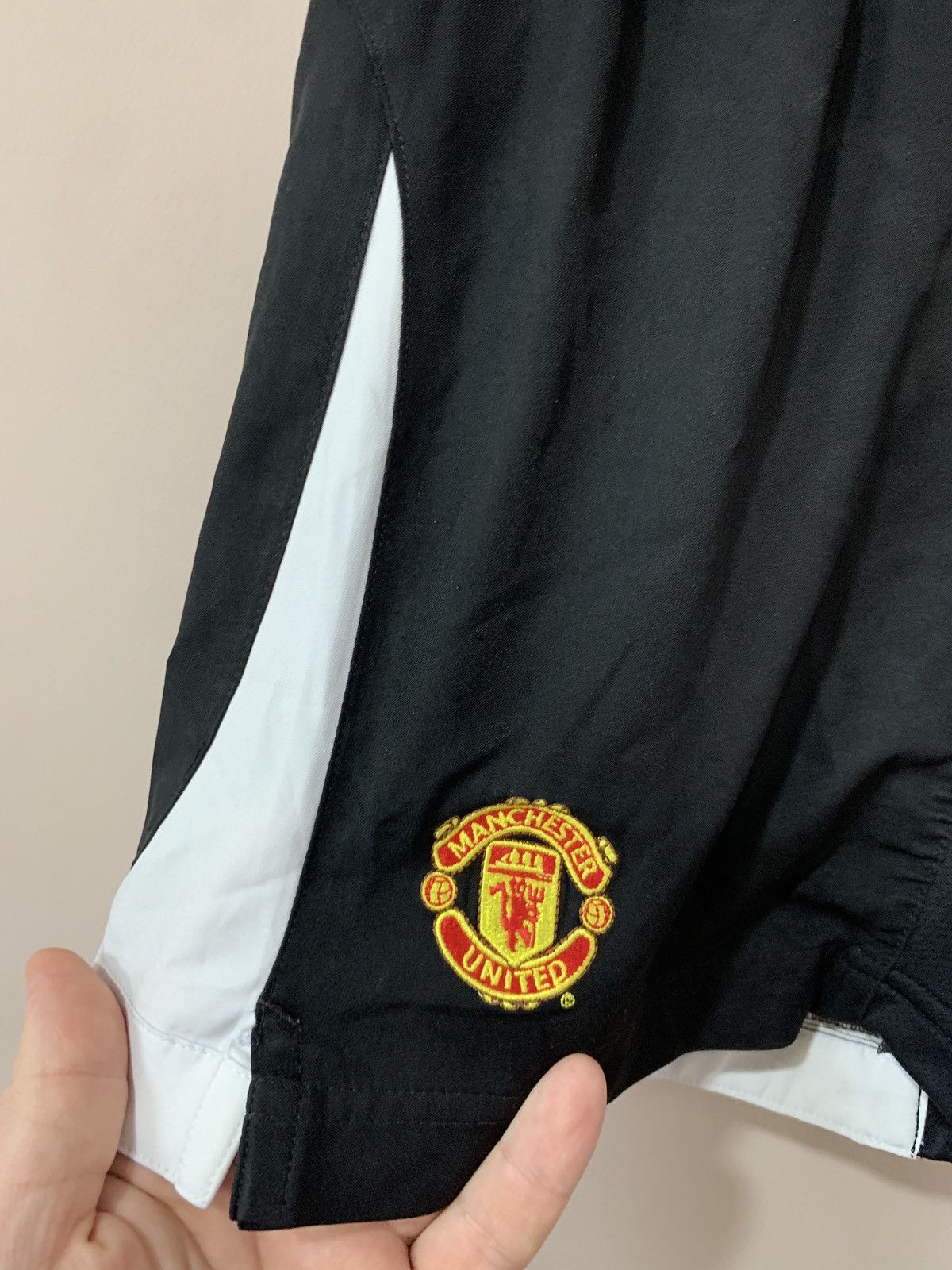Nike × Vintage Manchester United Goalkeeper Football Shorts Nike Vintage Size US 28 / EU 44 - 4 Thumbnail