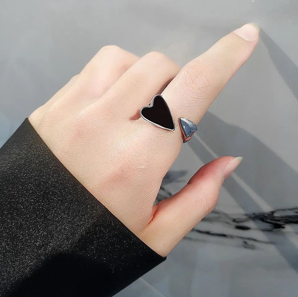 Jewelry × Vintage Romantic Black Glaze Heart Ring Size ONE SIZE - 5 Thumbnail