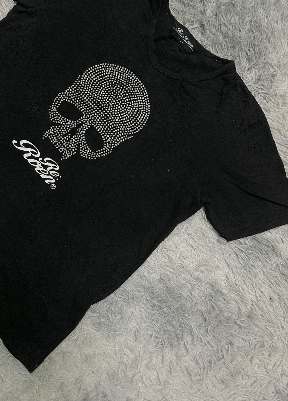 Roen 2000s ROEN VAMPIRE SKULL V NECK SHORT SLEEVE SHIRT Size US L / EU 52-54 / 3 - 3 Thumbnail