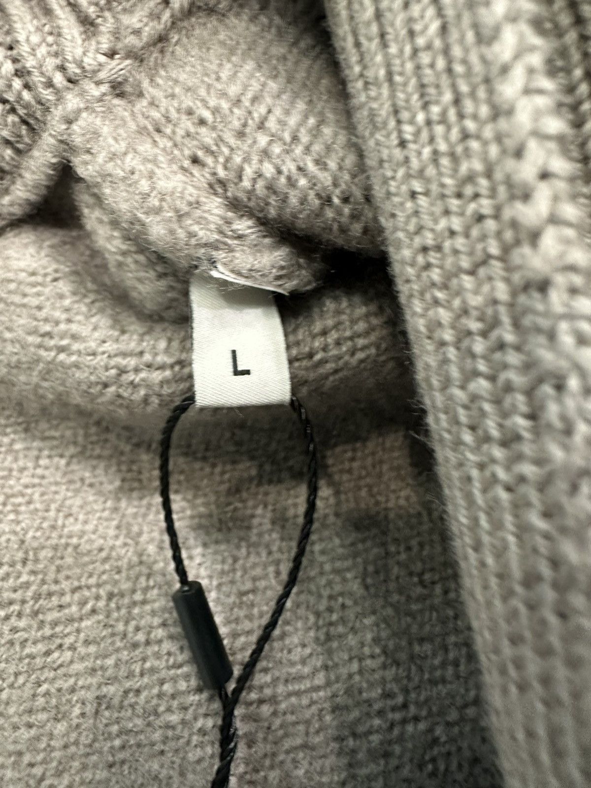 AMI AMI - ADC Cardigan Ash Off White Size US L / EU 52-54 / 3 - 3 Thumbnail
