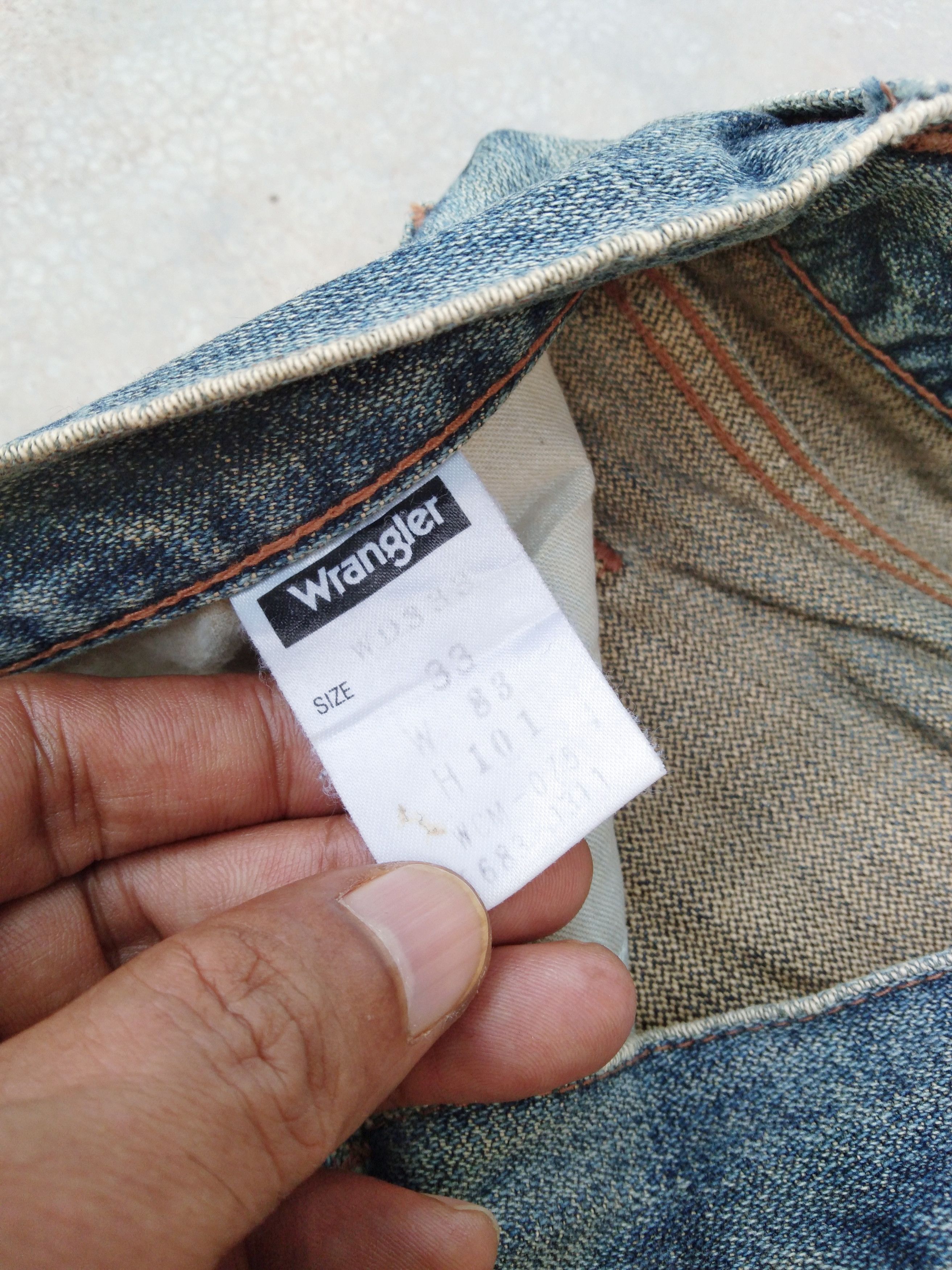 Wrangler Vintage Wrangler Straight Leg Distressed Jeans 33x30 Size US 33 - 11 Thumbnail