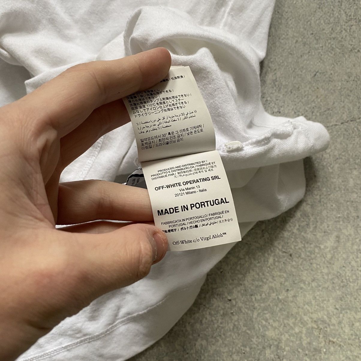 Off-White Off-White T-Shirt Size US S / EU 44-46 / 1 - 11 Thumbnail